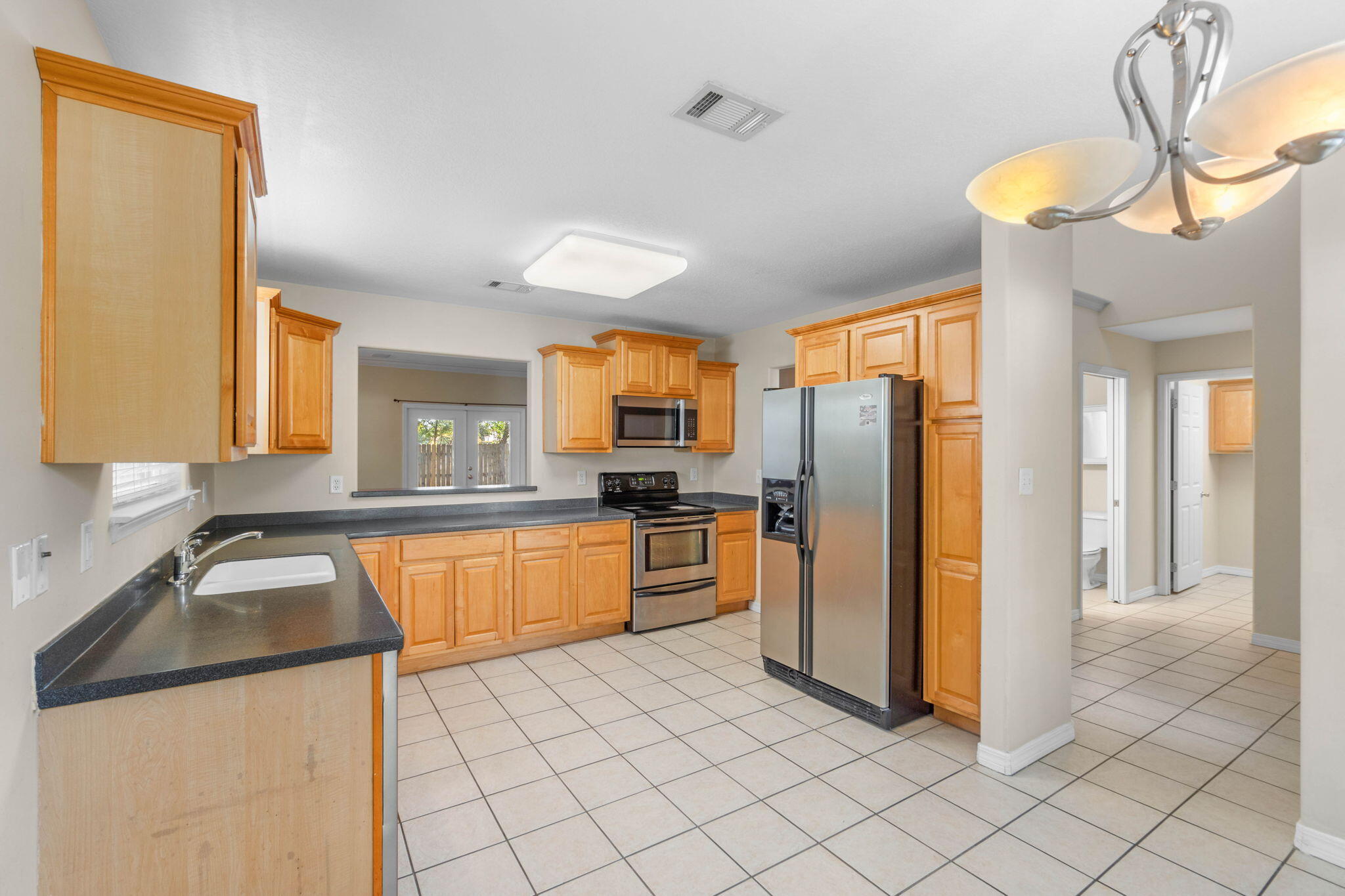 SUMMER PLACE - Residential Lease