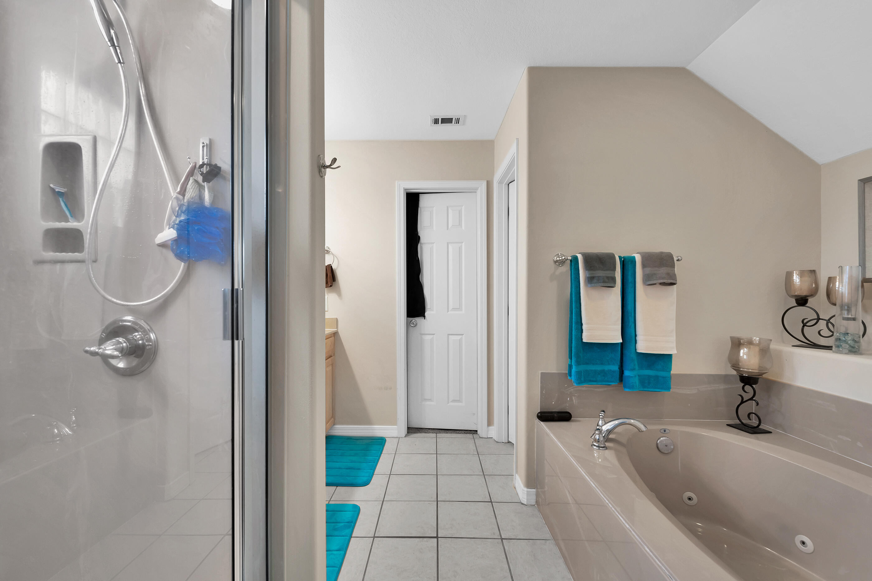 SUMMER PLACE - Residential Lease