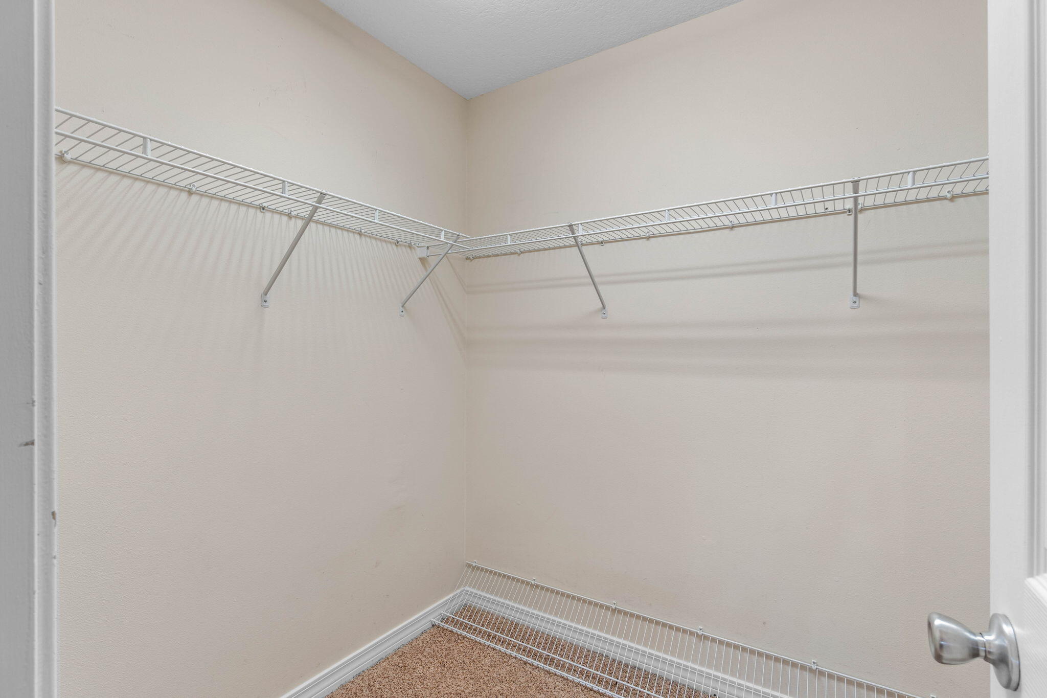 SUMMER PLACE - Residential Lease