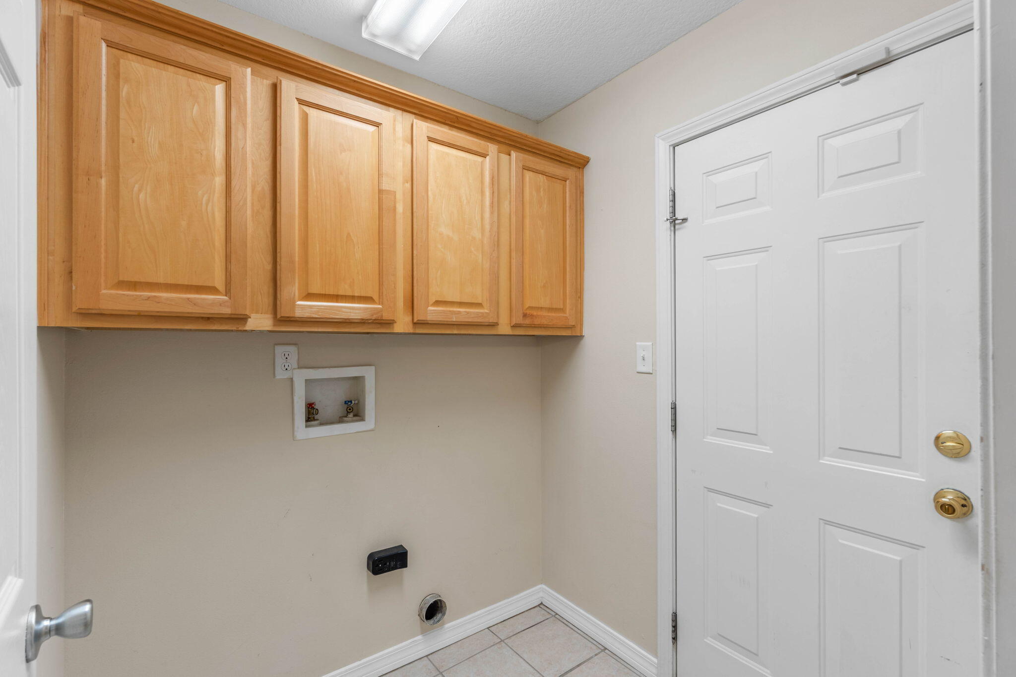 SUMMER PLACE - Residential Lease