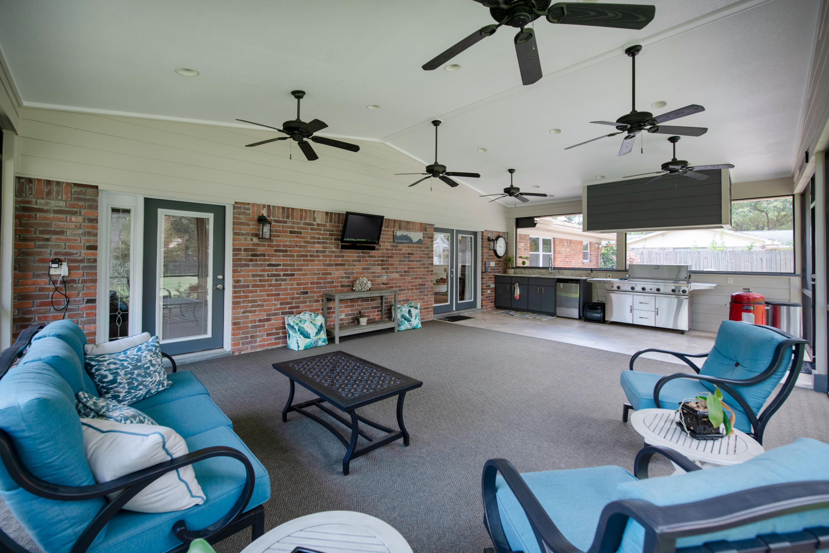 LAKE LORRAINE ESTATES 1 - Residential