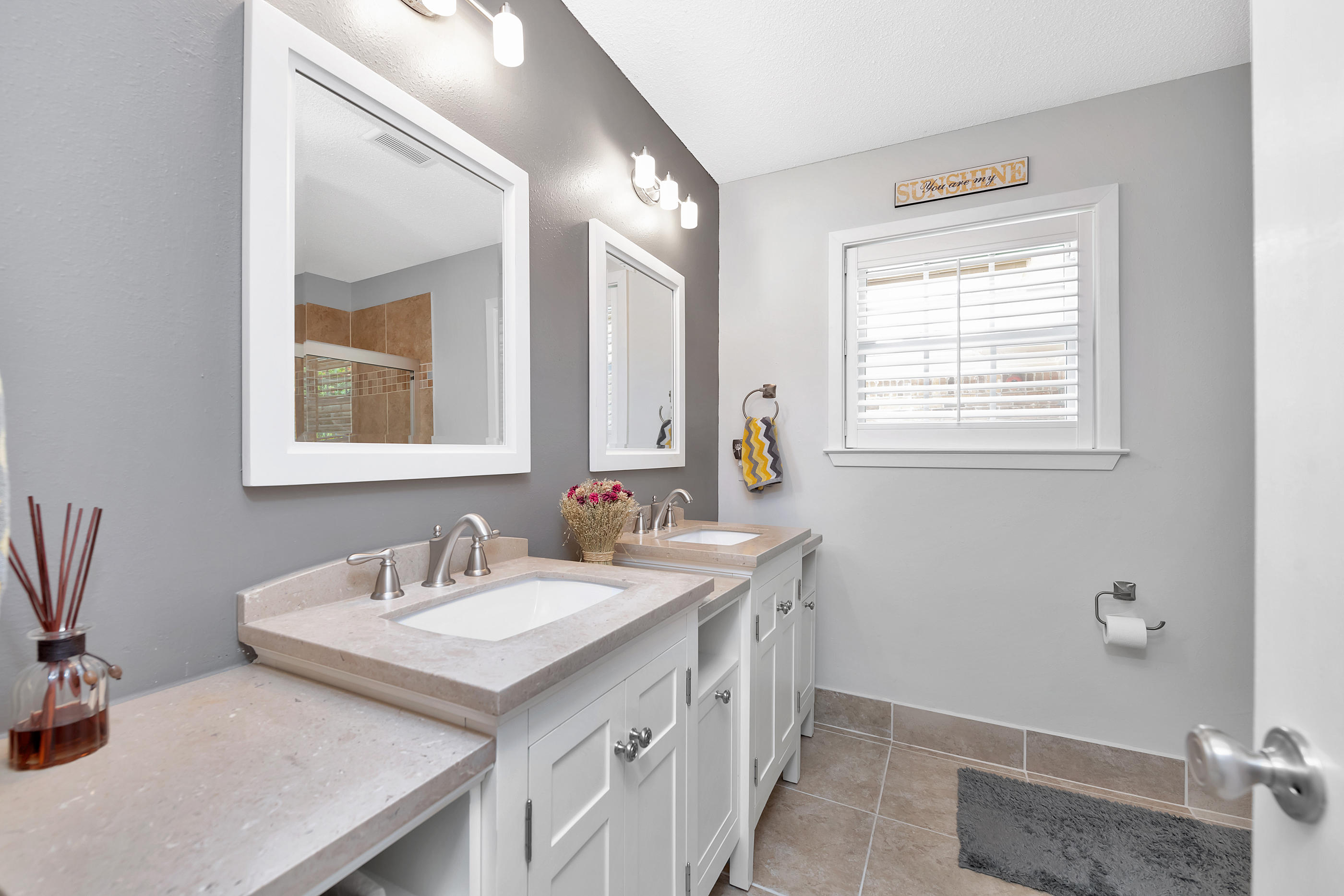 LAKE LORRAINE ESTATES 1 - Residential