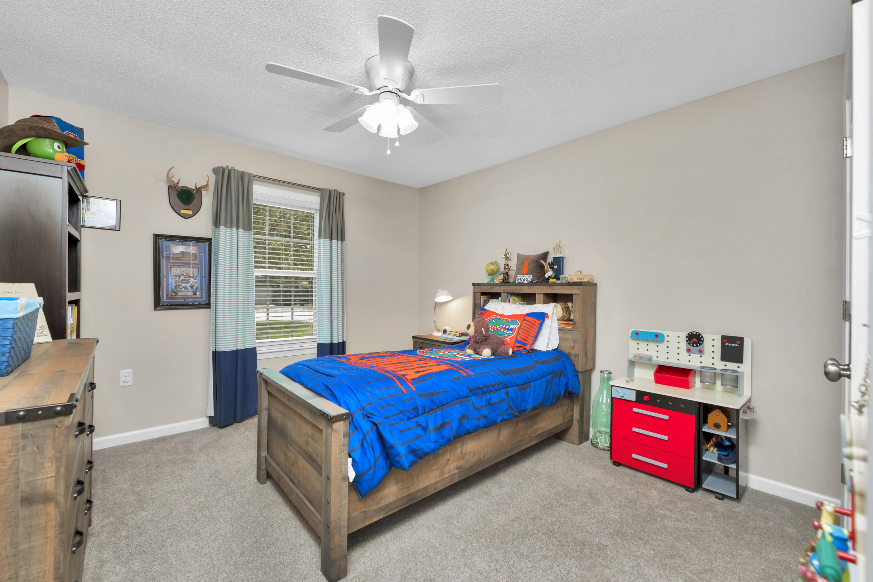 LAKE LORRAINE ESTATES 1 - Residential