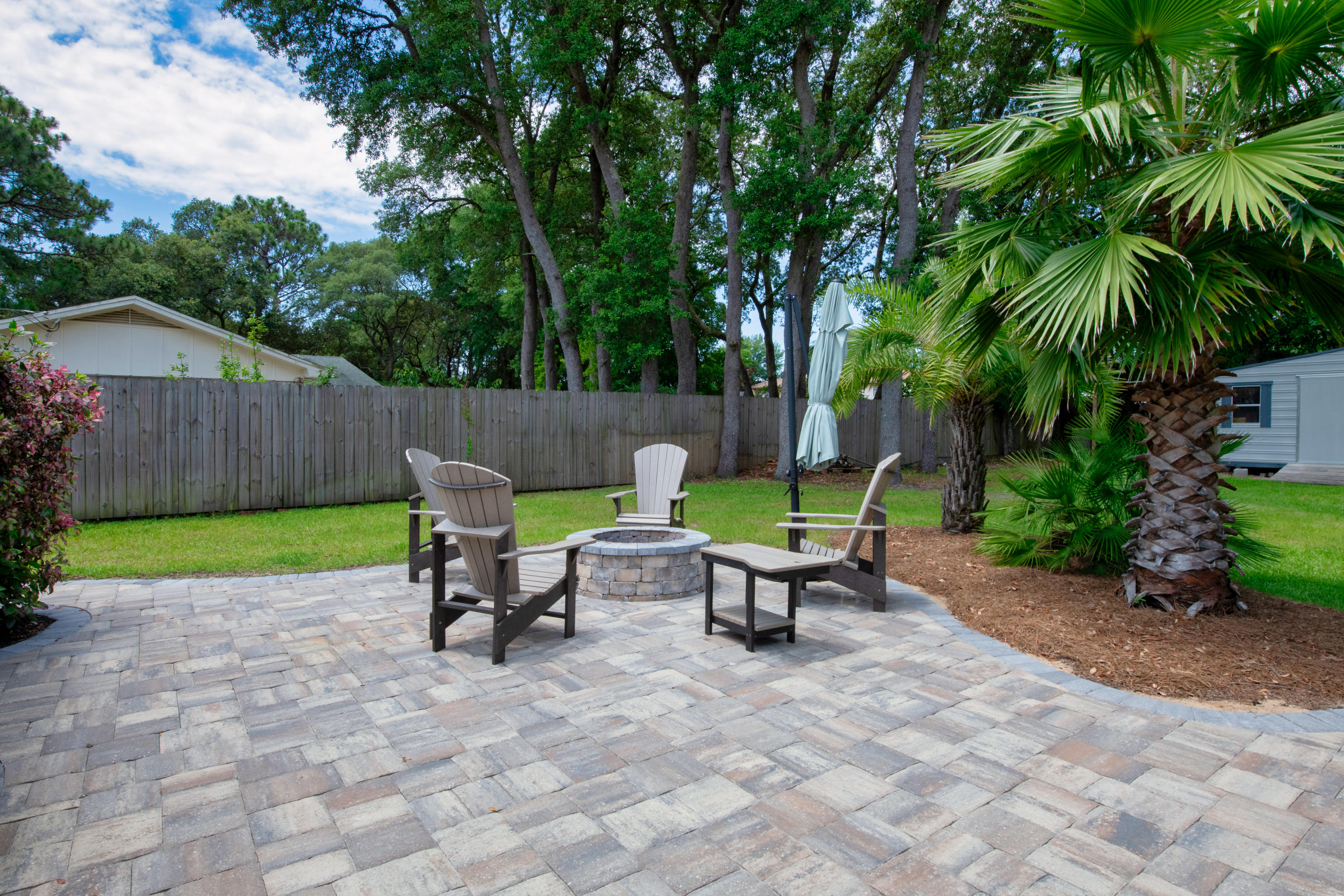 LAKE LORRAINE ESTATES 1 - Residential