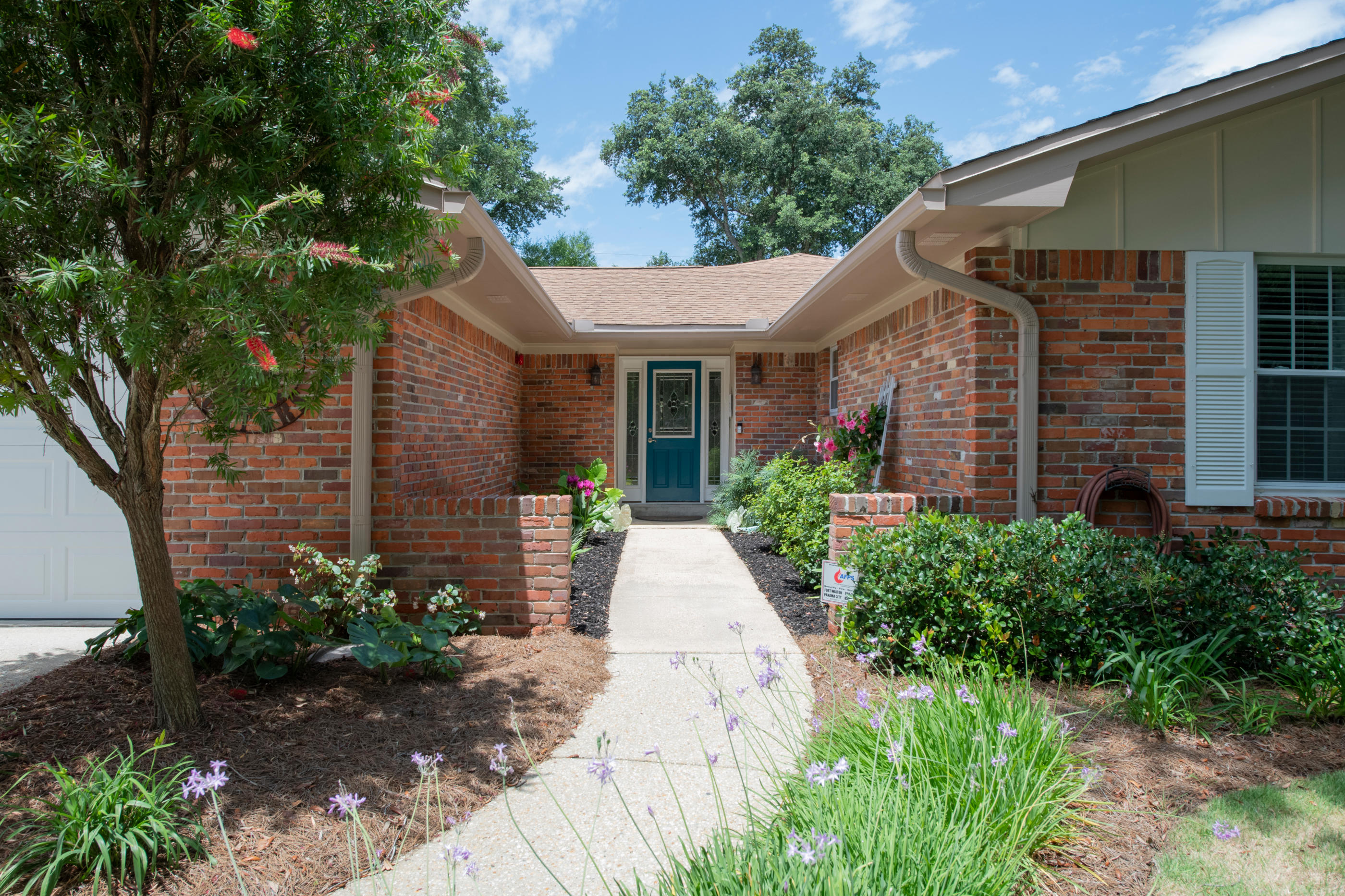 LAKE LORRAINE ESTATES 1 - Residential