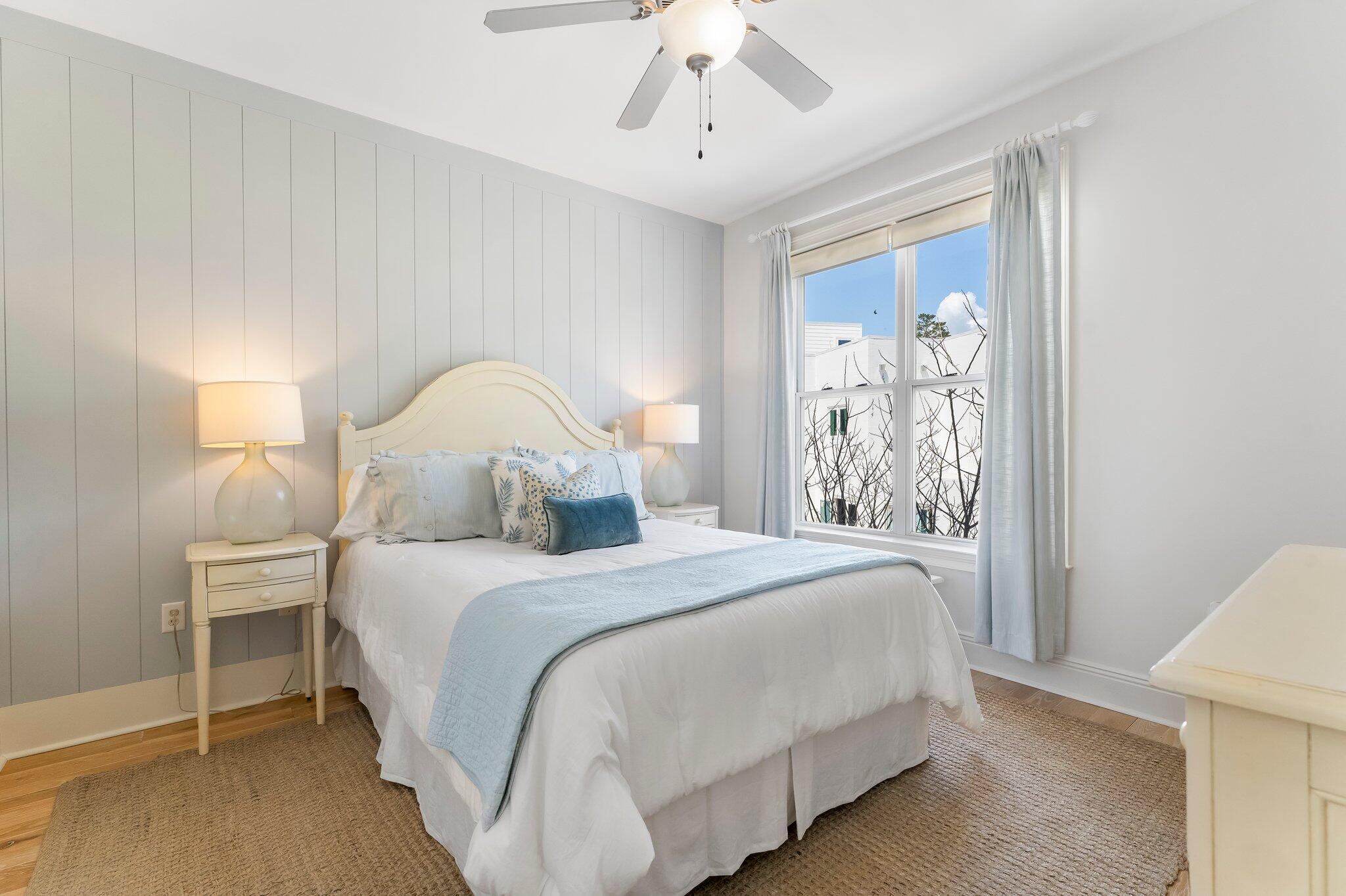 SEABREEZE 3RD ADDN - Residential