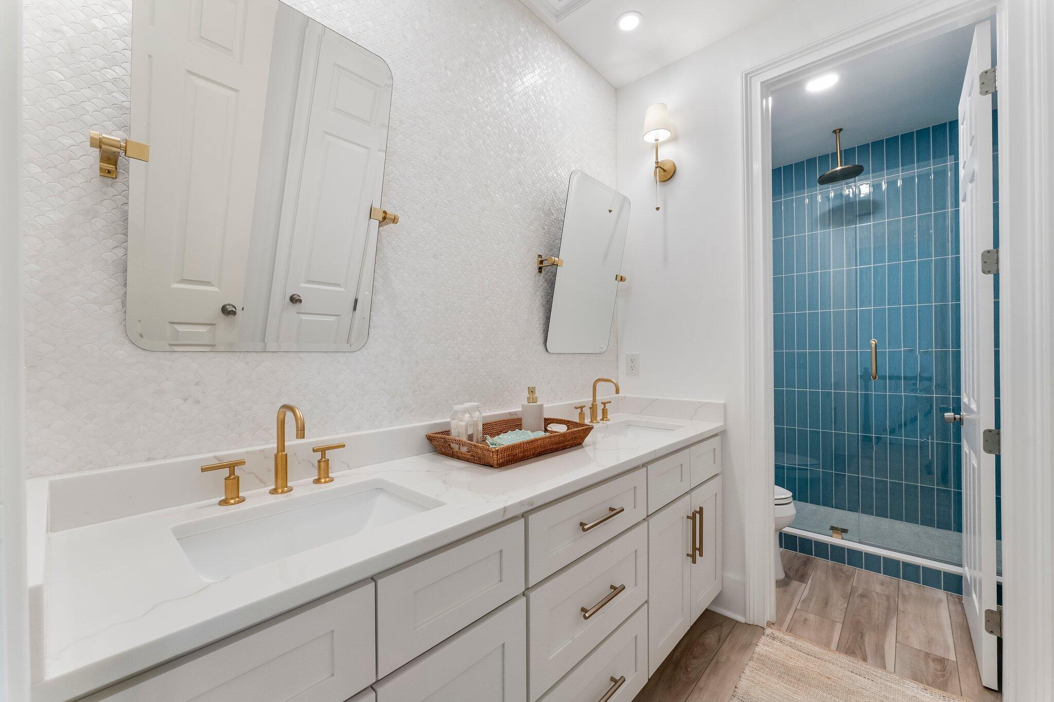 SEABREEZE 3RD ADDN - Residential