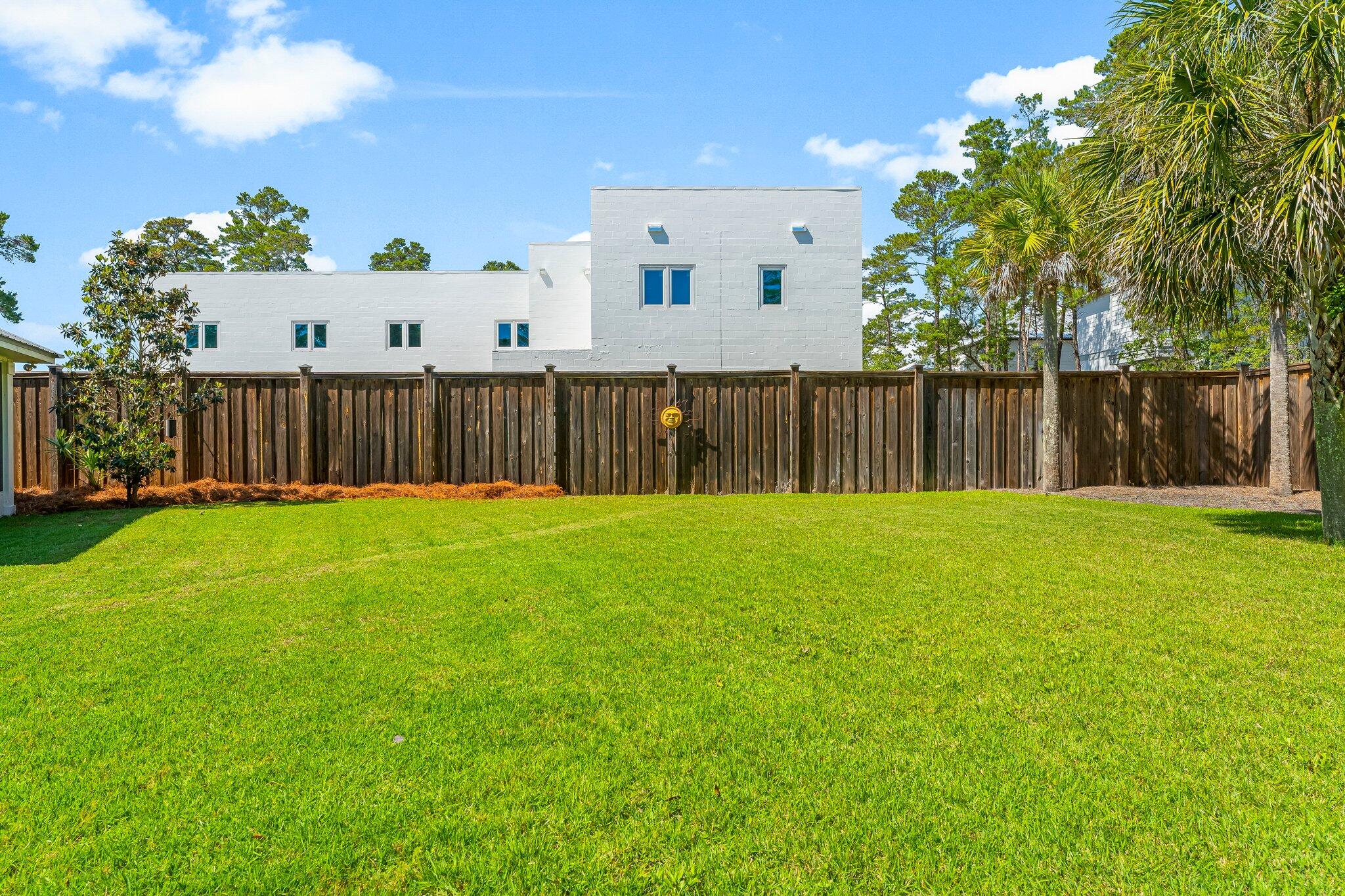SEABREEZE 3RD ADDN - Residential