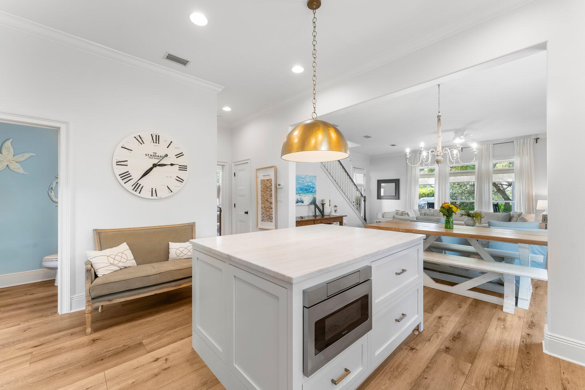 SEABREEZE 3RD ADDN - Residential