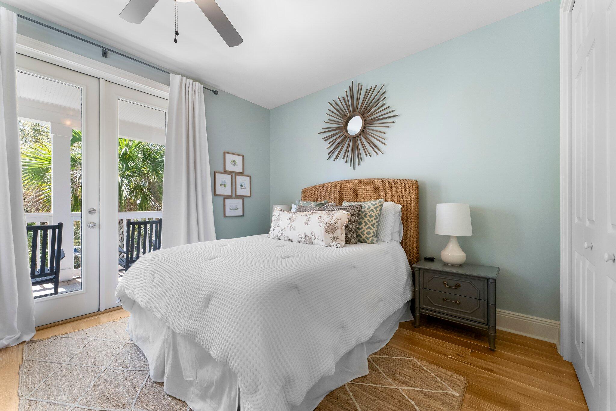 SEABREEZE 3RD ADDN - Residential