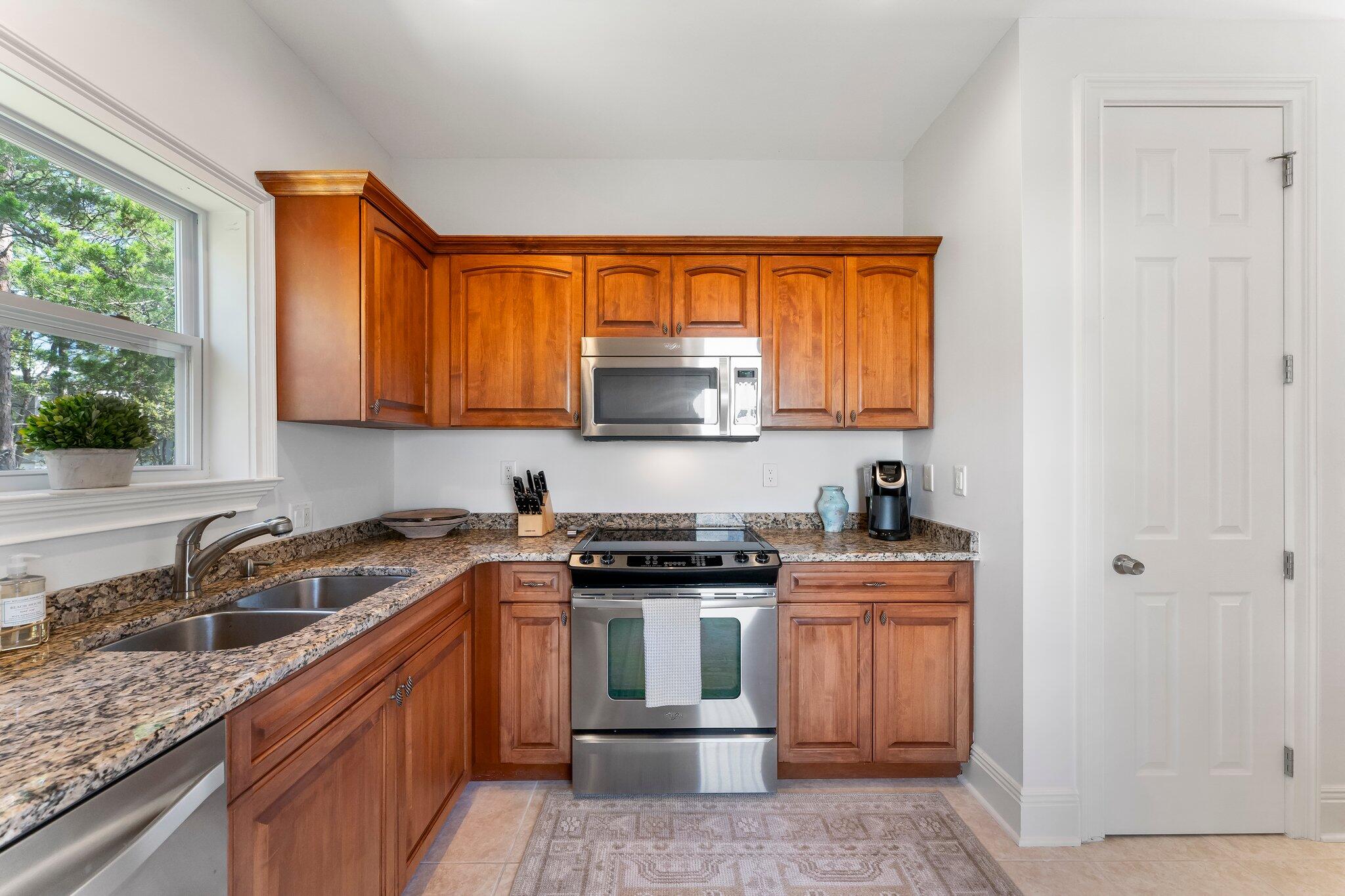 SEABREEZE 3RD ADDN - Residential