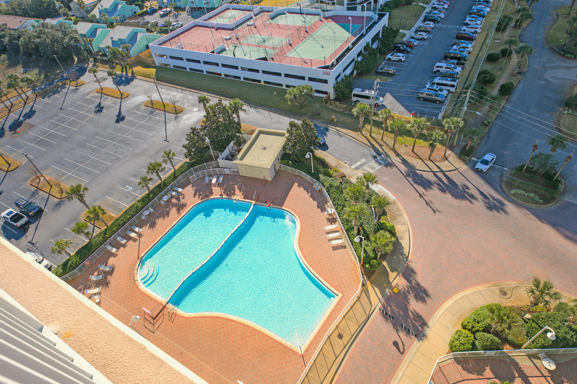 ARIEL DUNES I - Residential