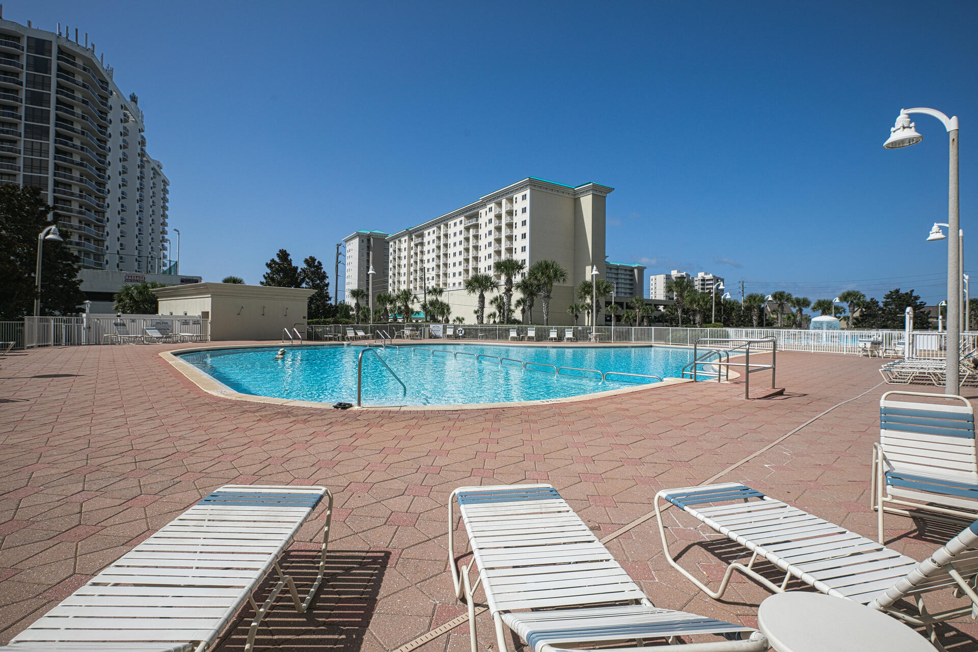 ARIEL DUNES I - Residential