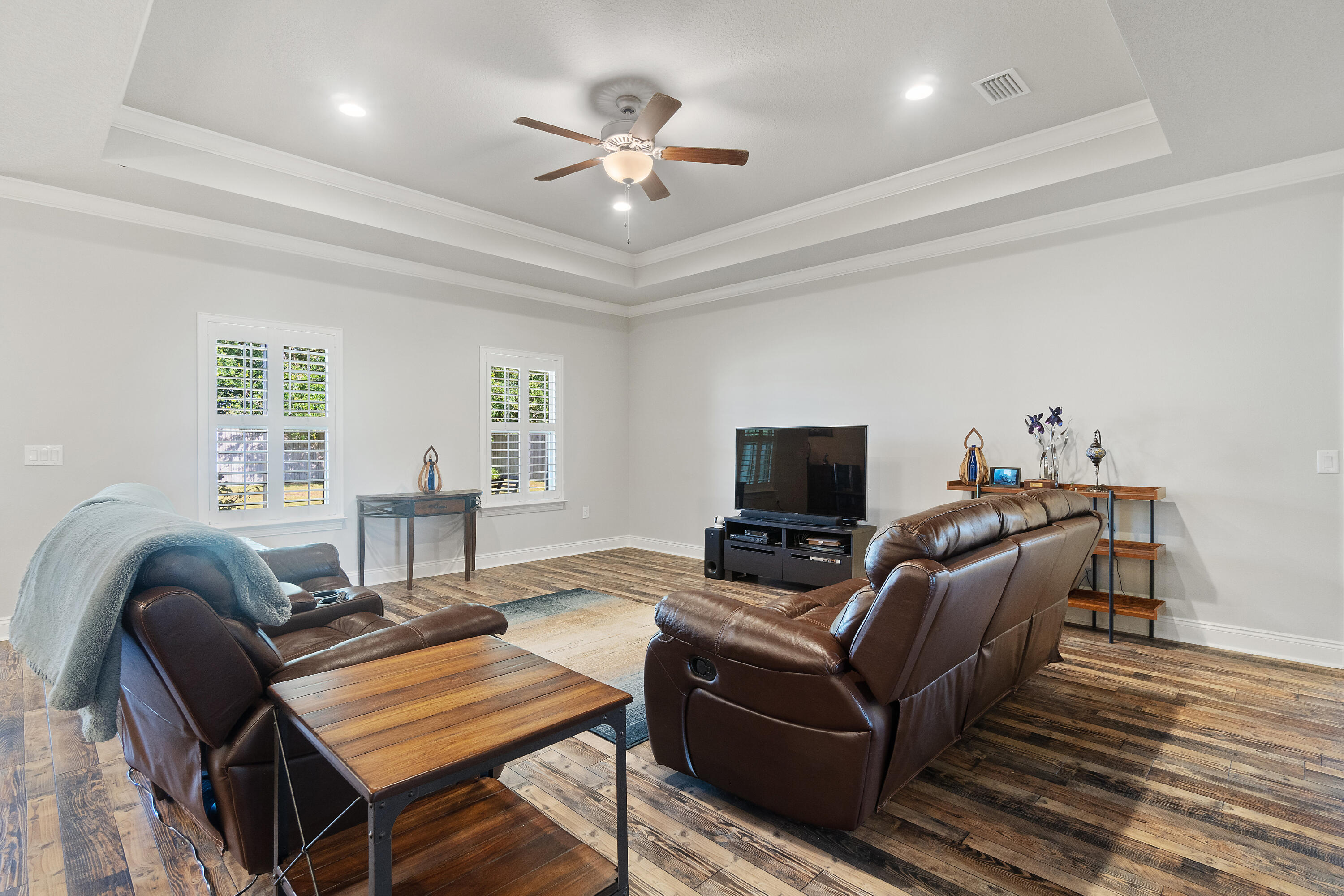 SANDALWOOD - Residential