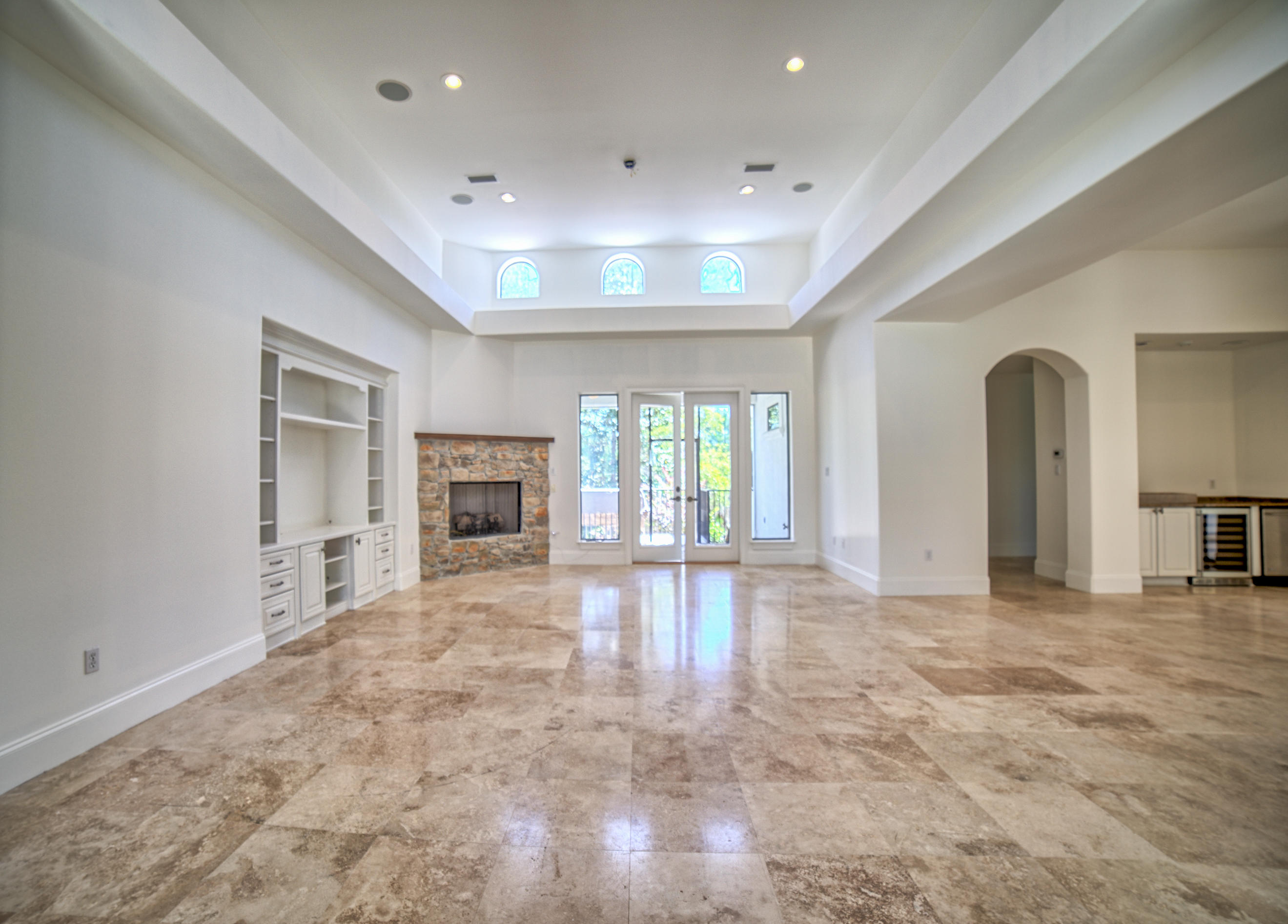 BURNT PINE - Residential