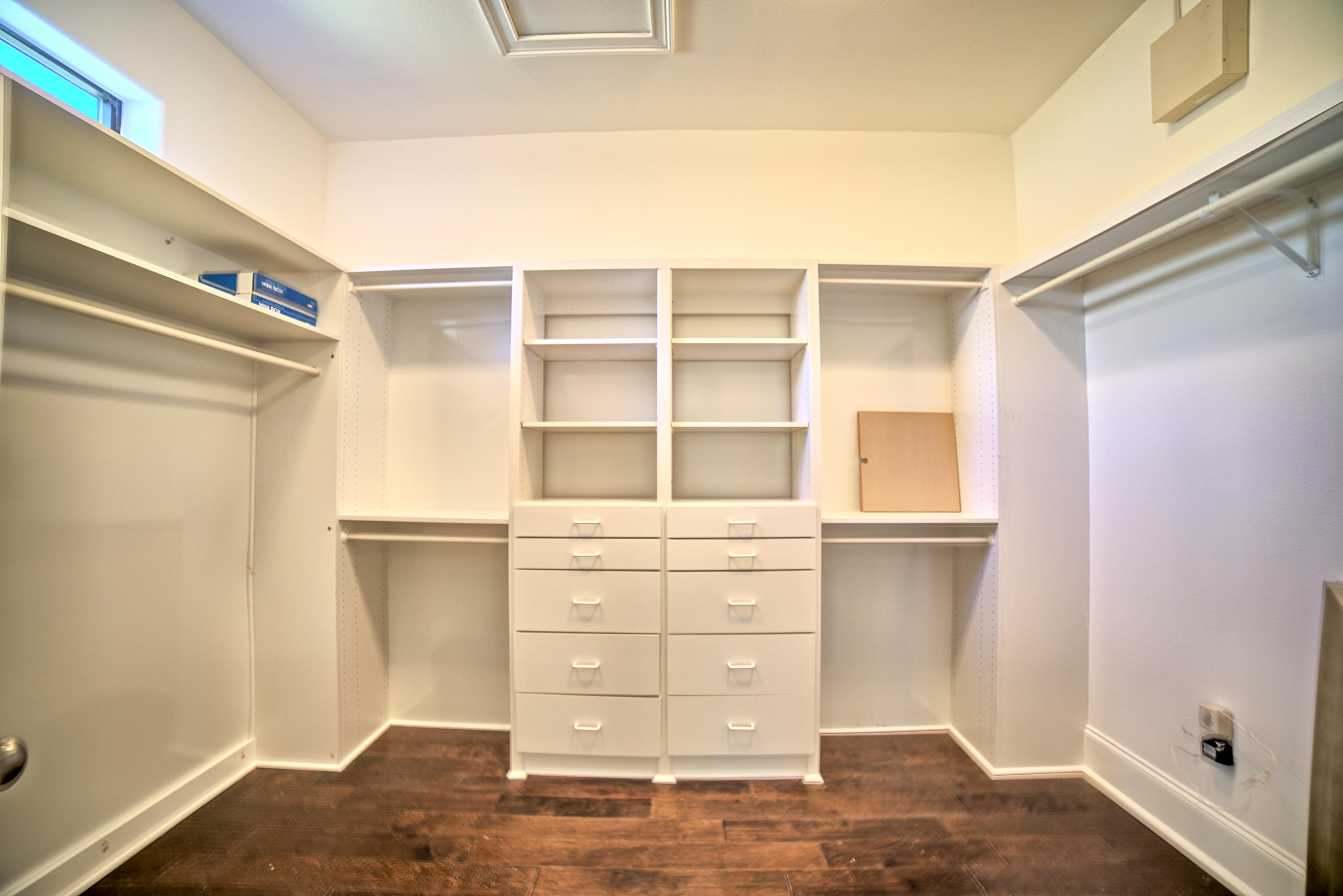 BURNT PINE - Residential