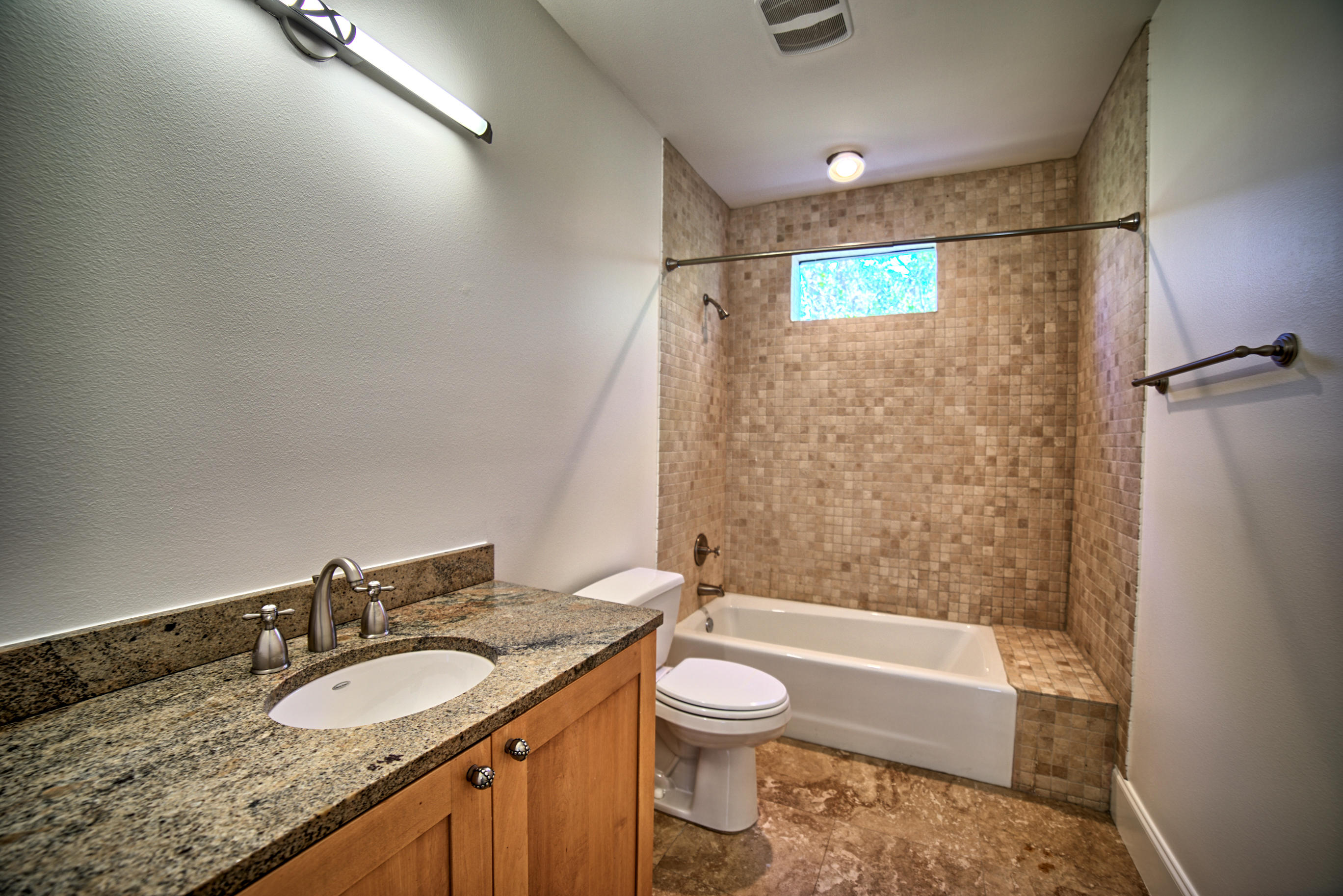 BURNT PINE - Residential