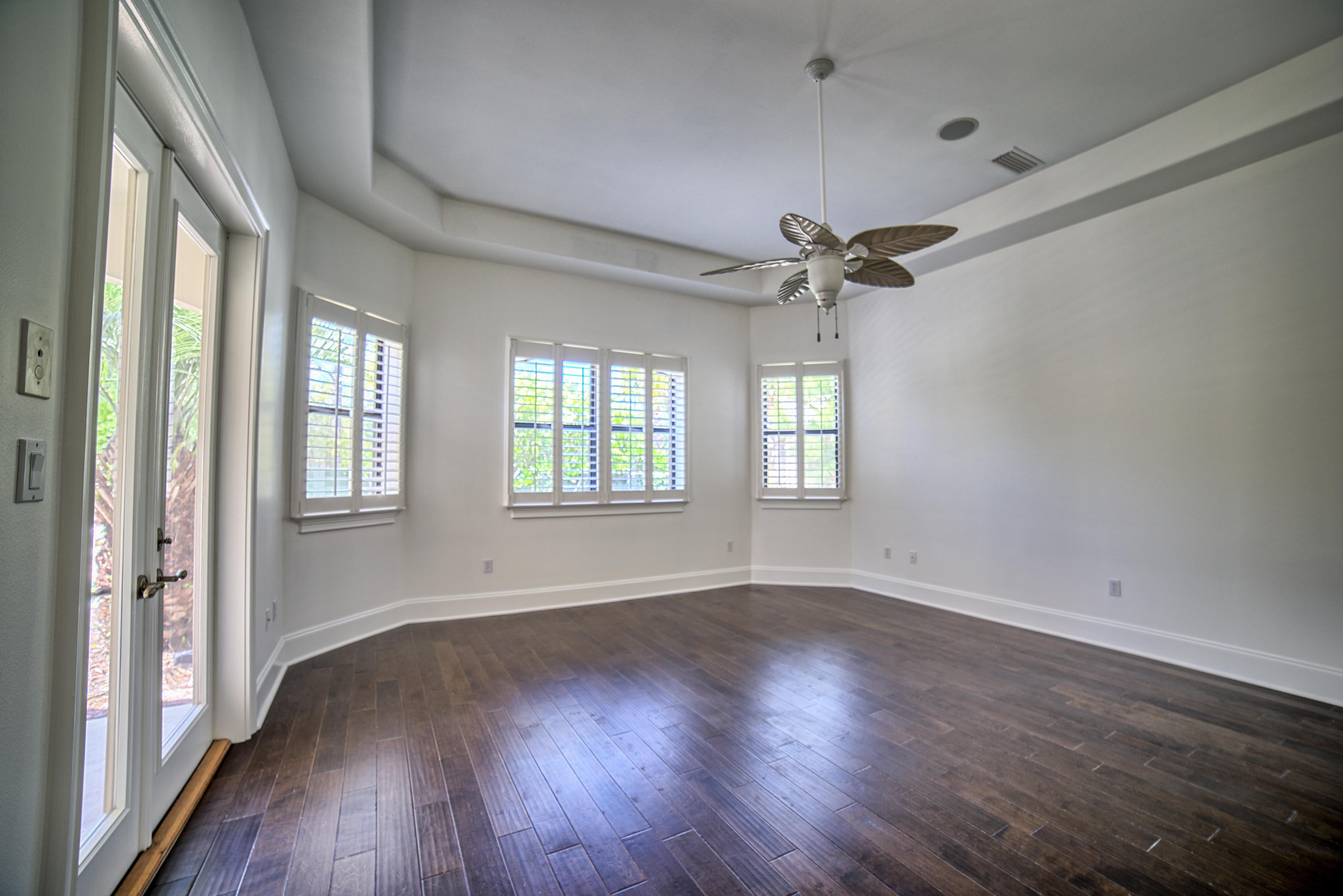 BURNT PINE - Residential