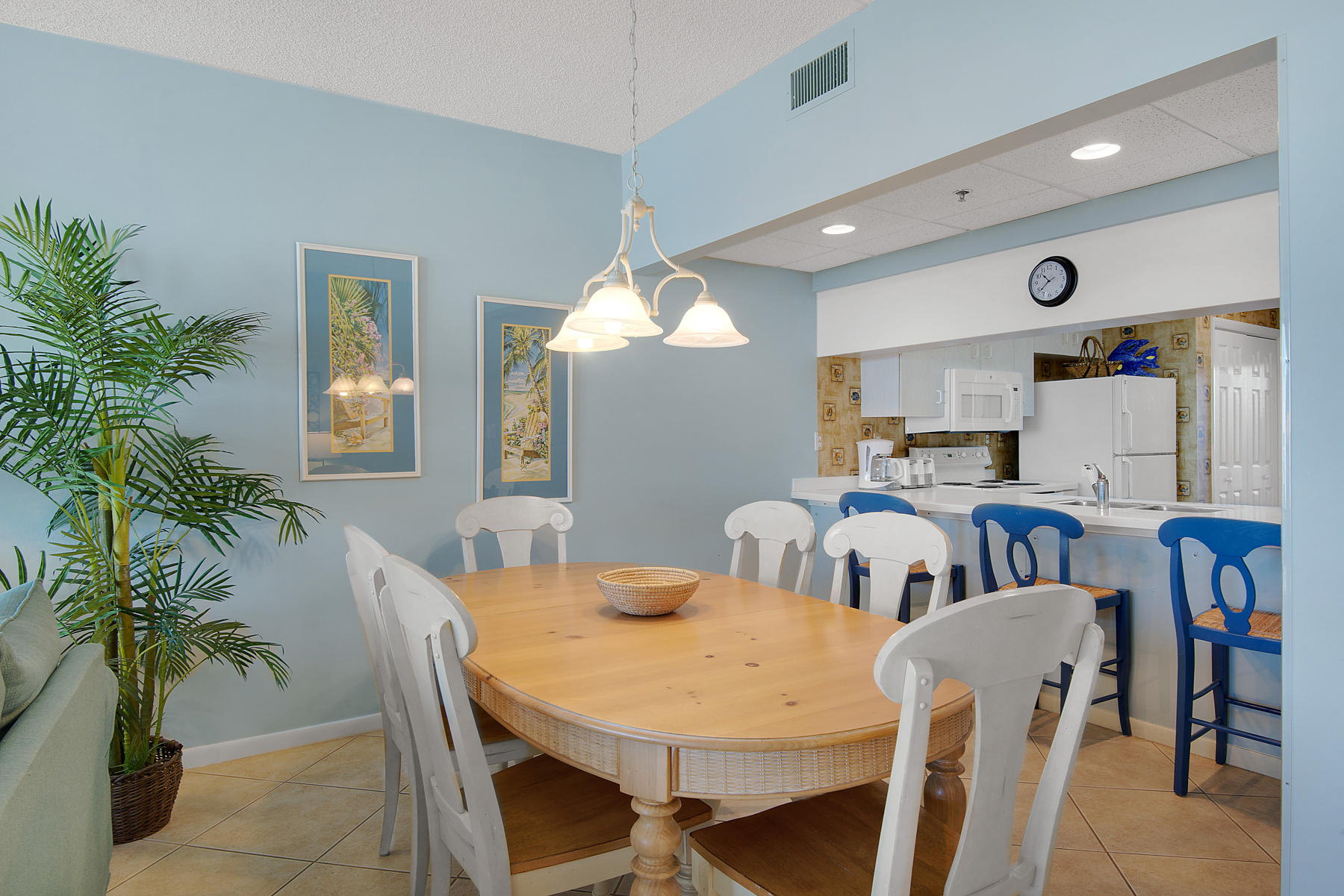 HIGH POINTE RESORT CONDO - Residential