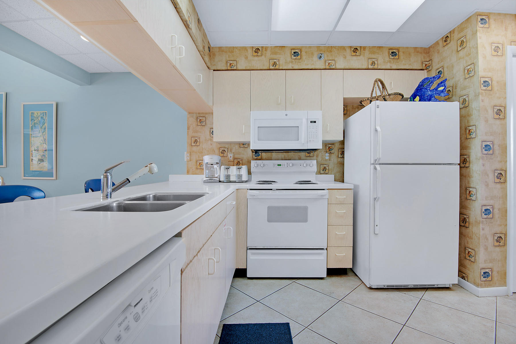 HIGH POINTE RESORT CONDO - Residential