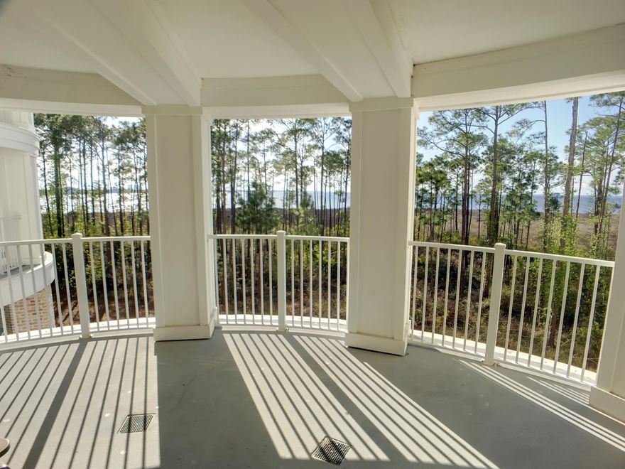 ''WEST FACING'' BAY FRONT ! Fully Furnished and professionally decorated ''A'' rated (on Sandestin Rental Program) property with access to the Grand Pool amenity area and private Solstice Club. Enjoy great sunsets daily and all the restaurant and shops at The Village of Baytowne Wharf.