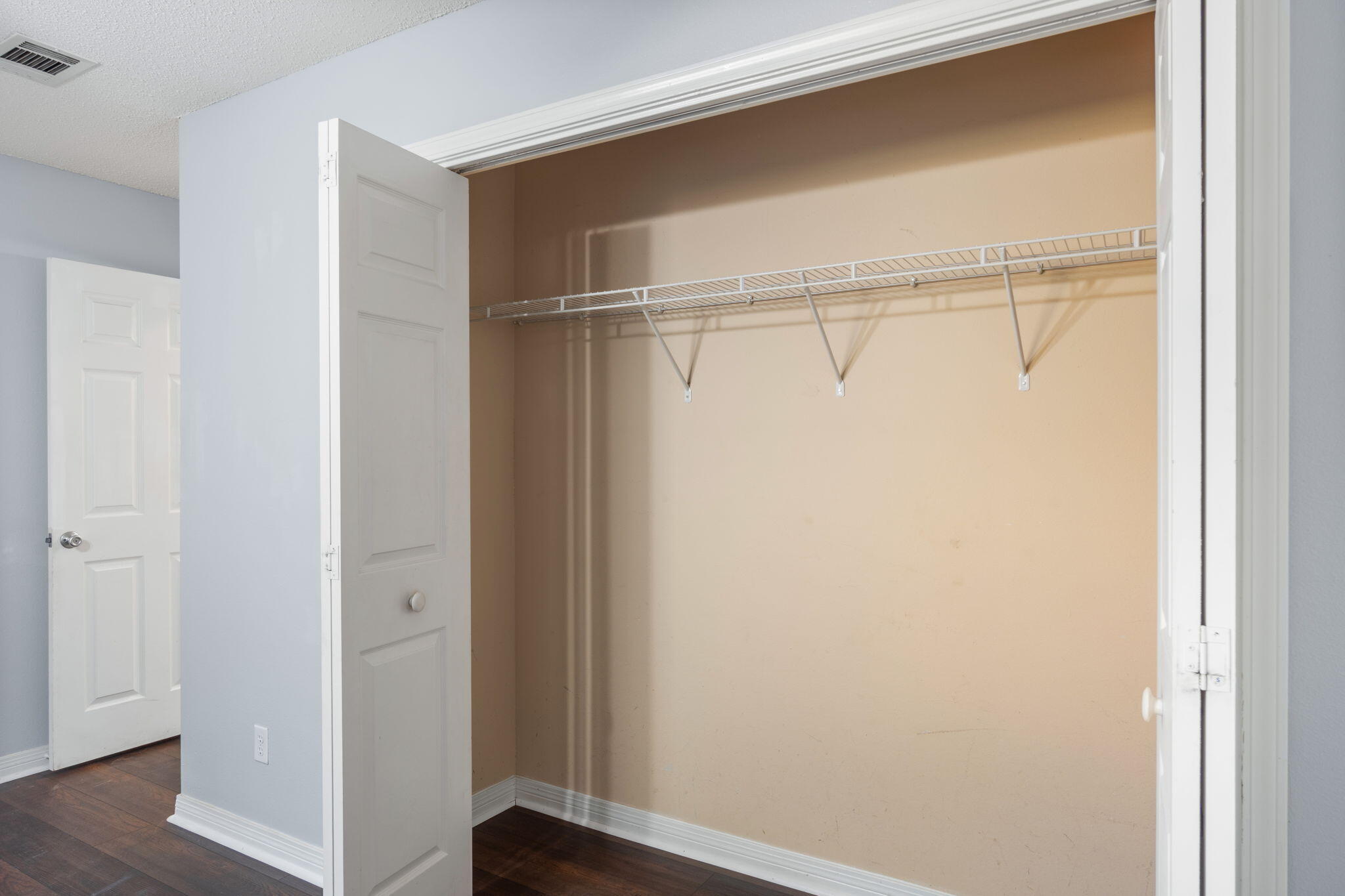 WOODLAWN HEIGHTS - Residential Lease