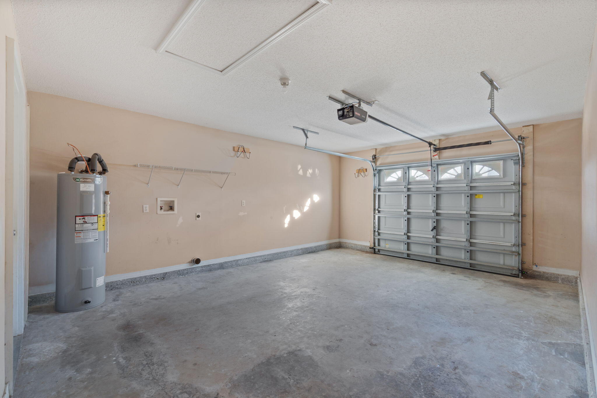 WOODLAWN HEIGHTS - Residential Lease