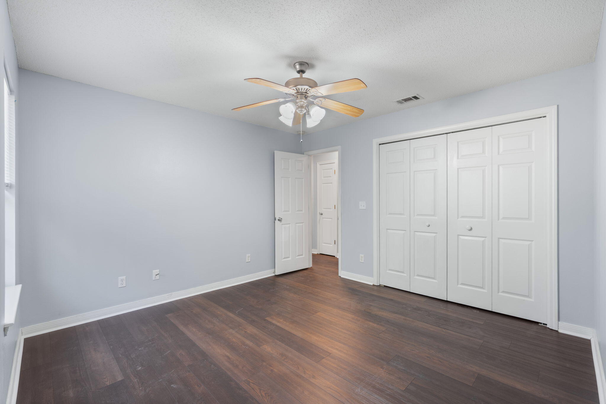 WOODLAWN HEIGHTS - Residential Lease