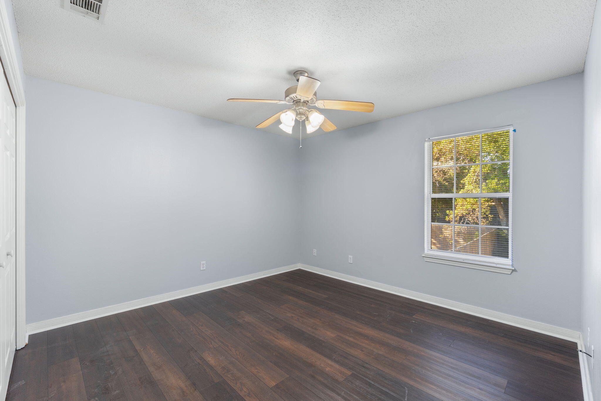 WOODLAWN HEIGHTS - Residential Lease