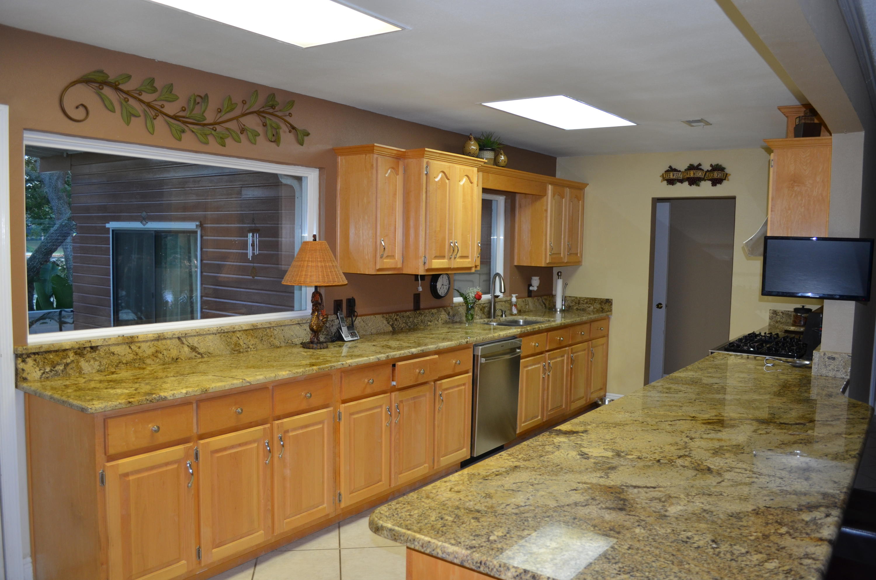 SUNSET STRIP - Residential