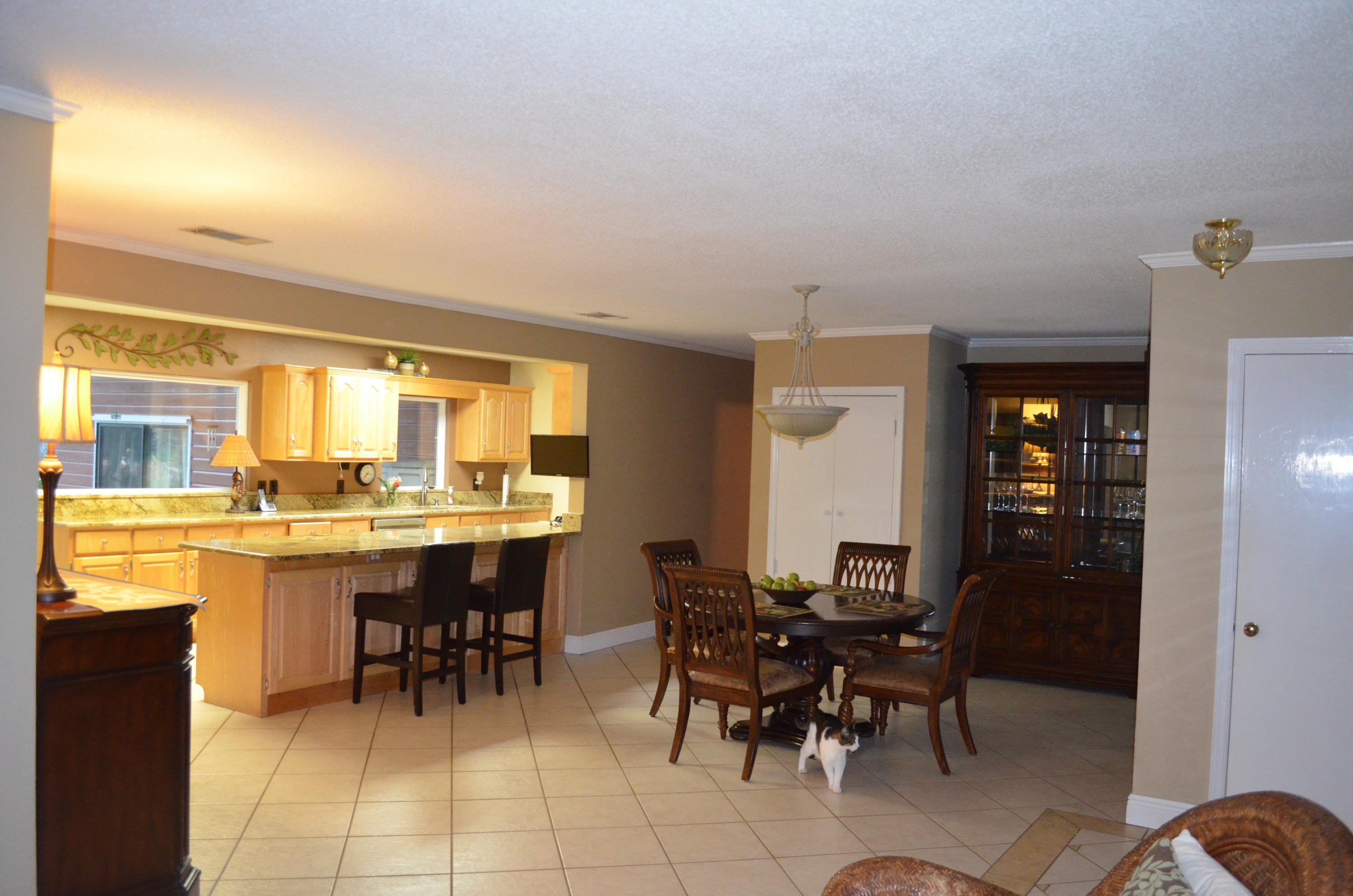 SUNSET STRIP - Residential