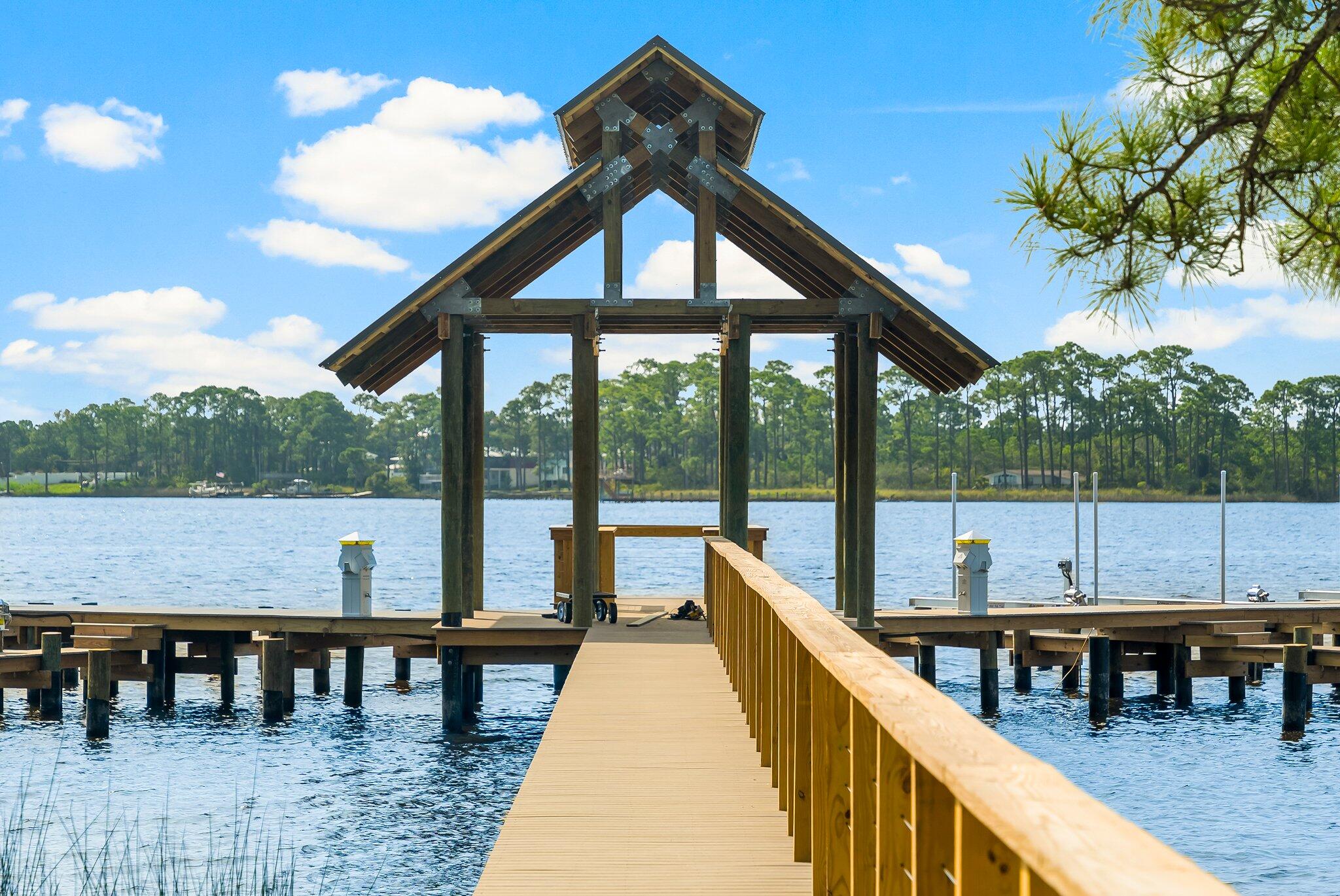 WILD HERON - CLUBSIDE II - Residential