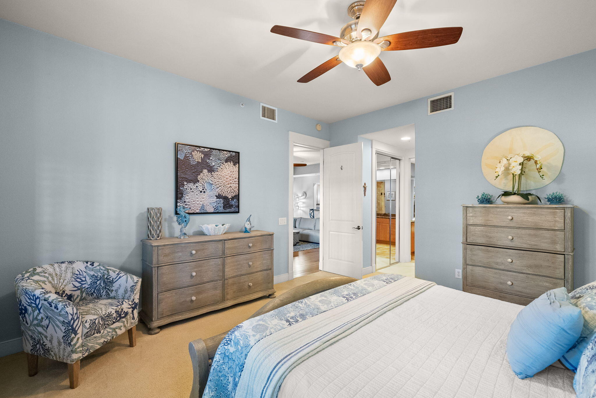 WILD HERON - CLUBSIDE II - Residential