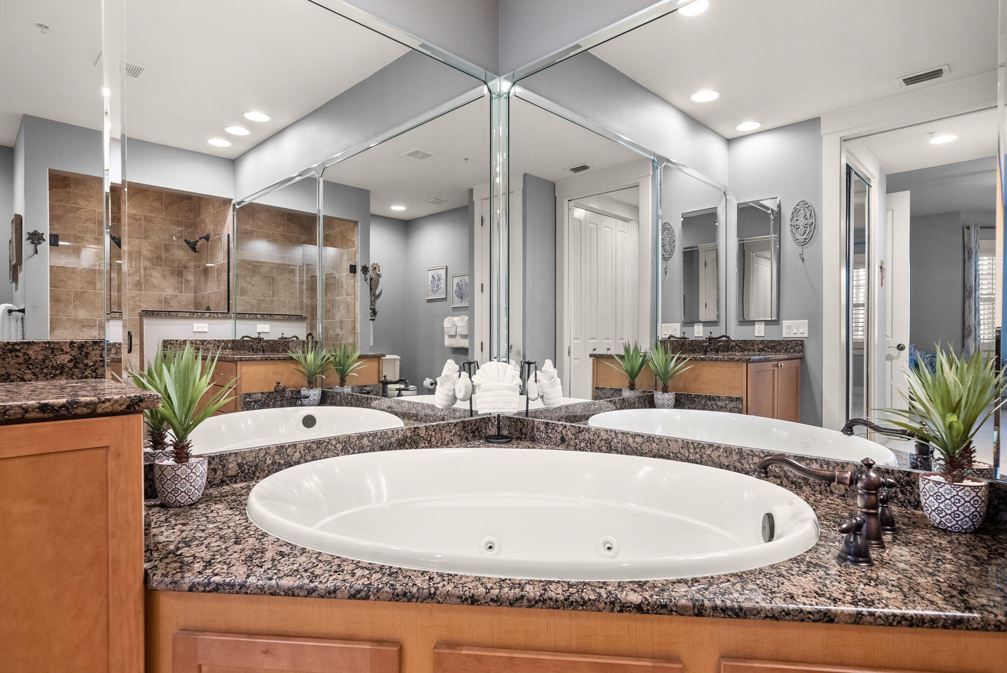 WILD HERON - CLUBSIDE II - Residential