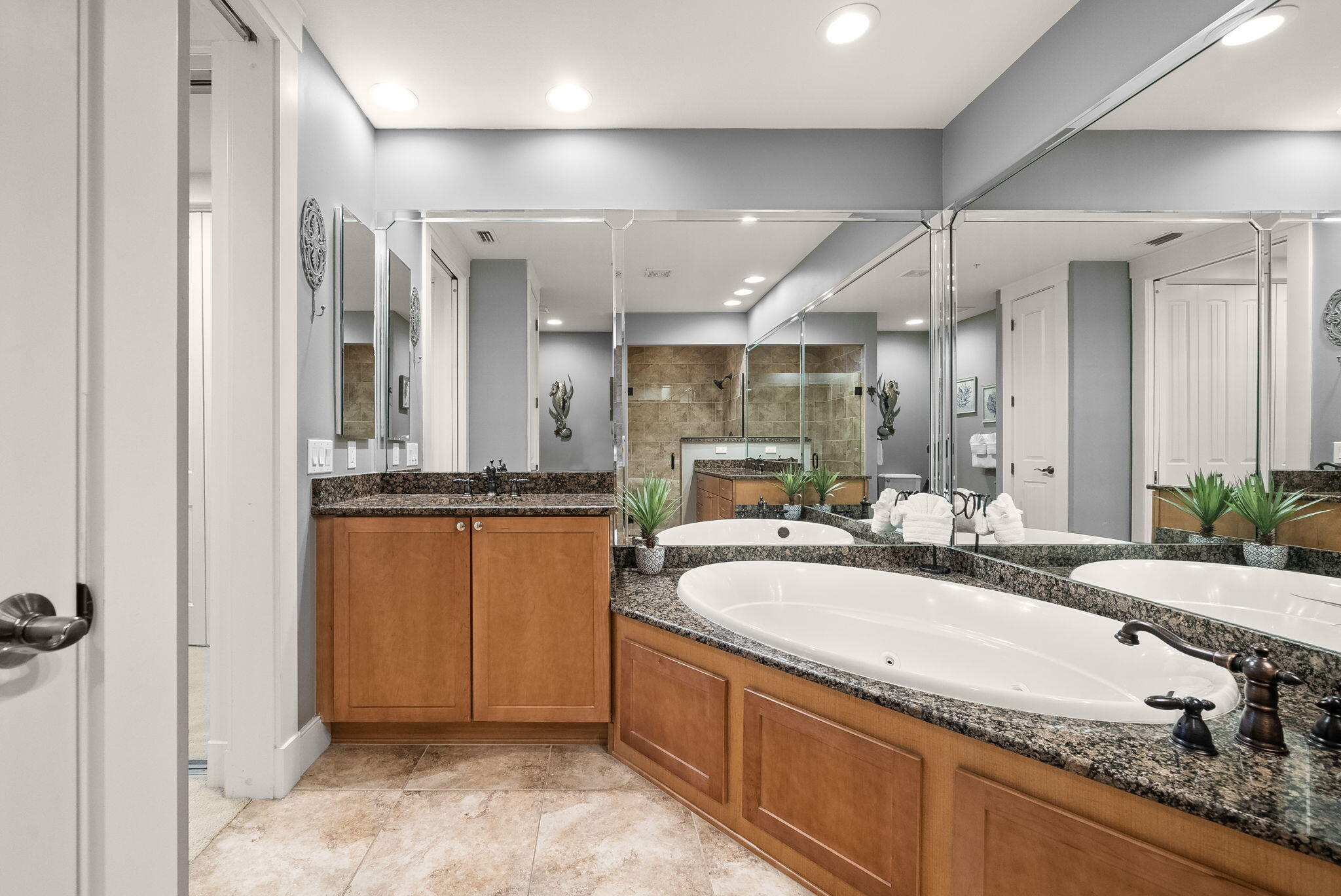 WILD HERON - CLUBSIDE II - Residential