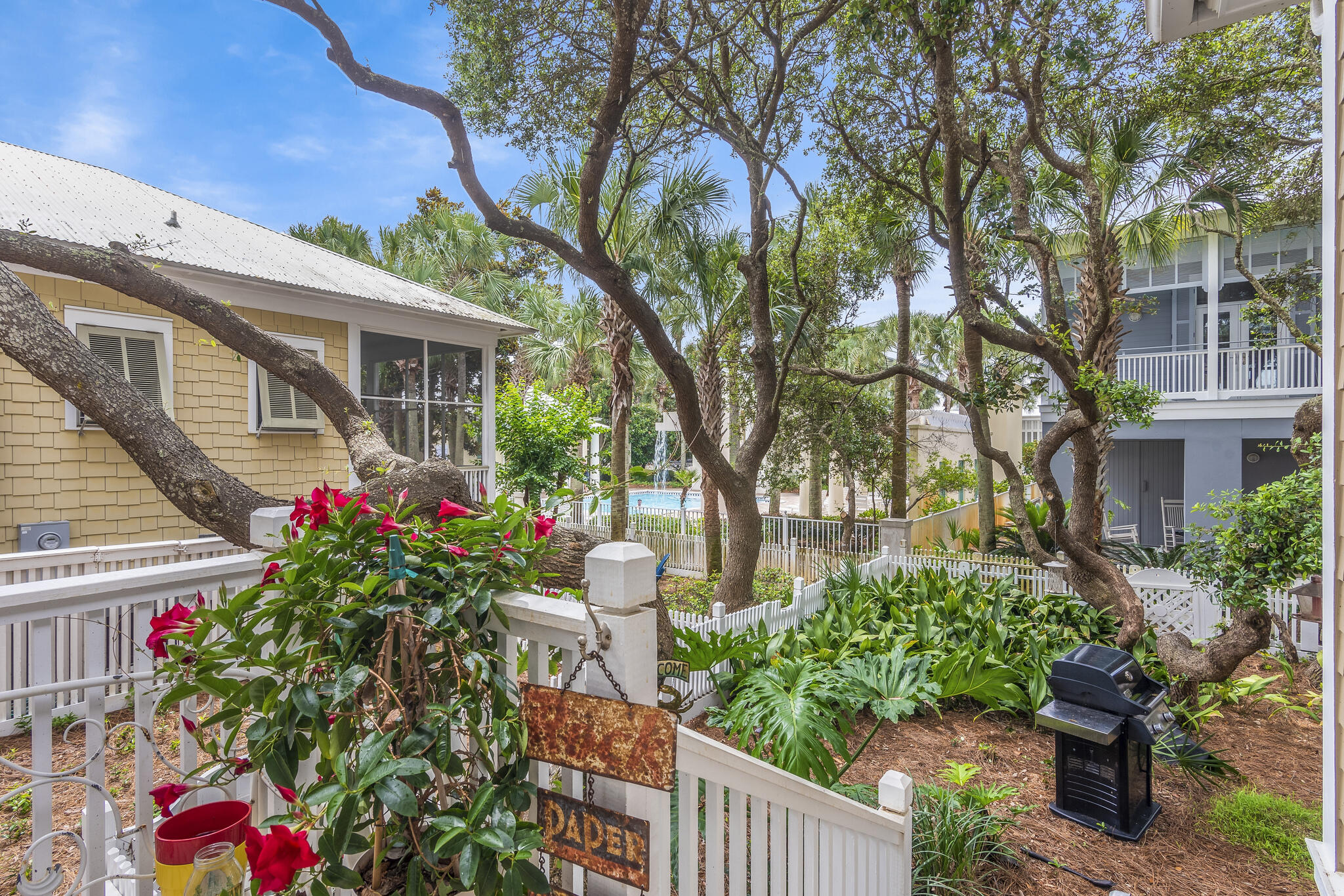 FRANGISTA BEACH 1ST ADDN - Residential
