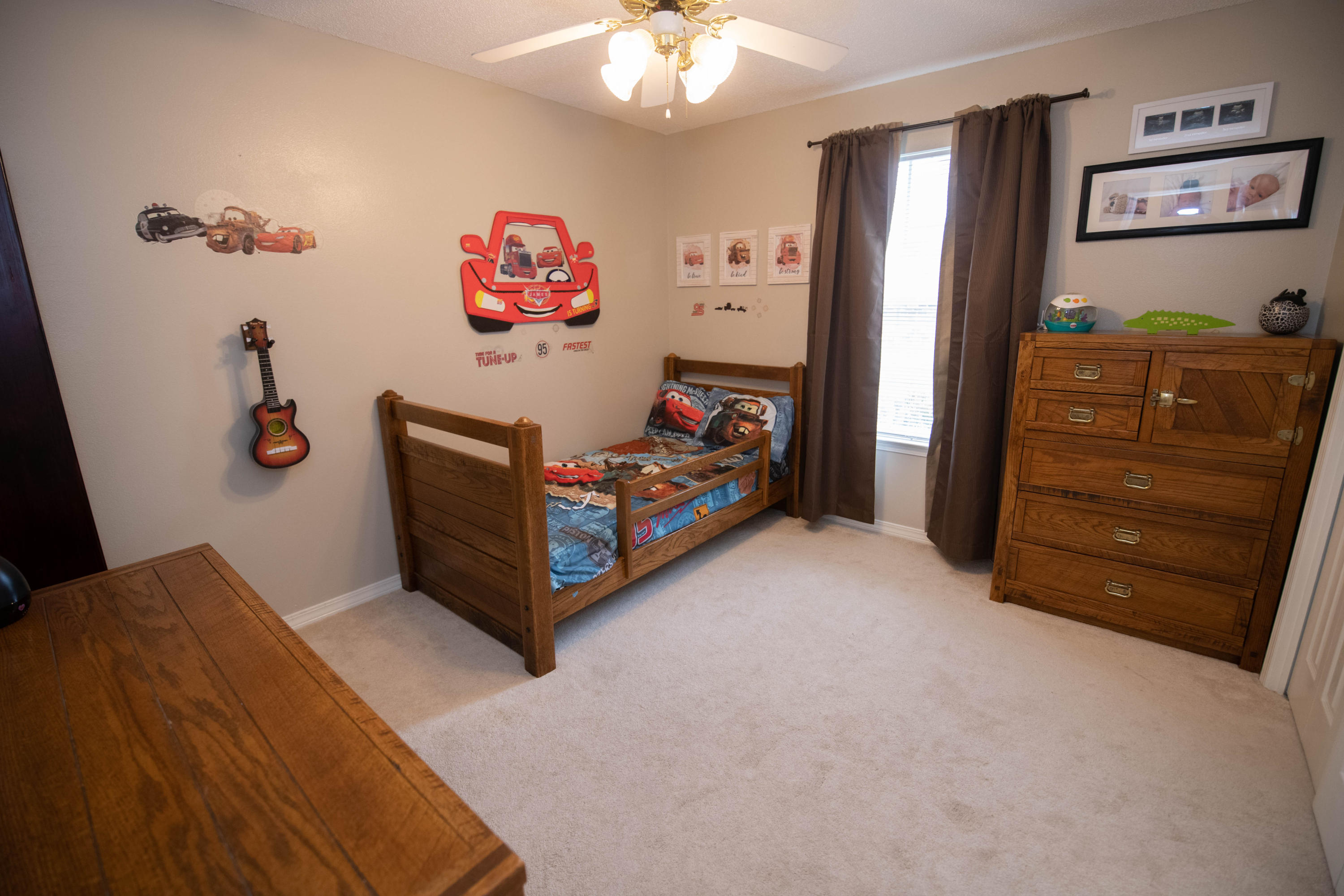 SOUTHMINSTER VILLAGE - Residential