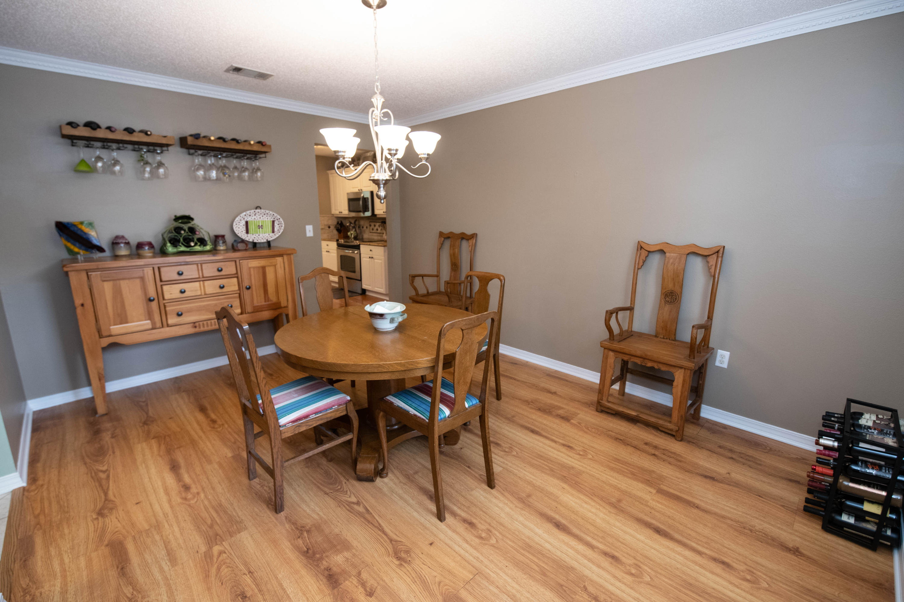 SOUTHMINSTER VILLAGE - Residential