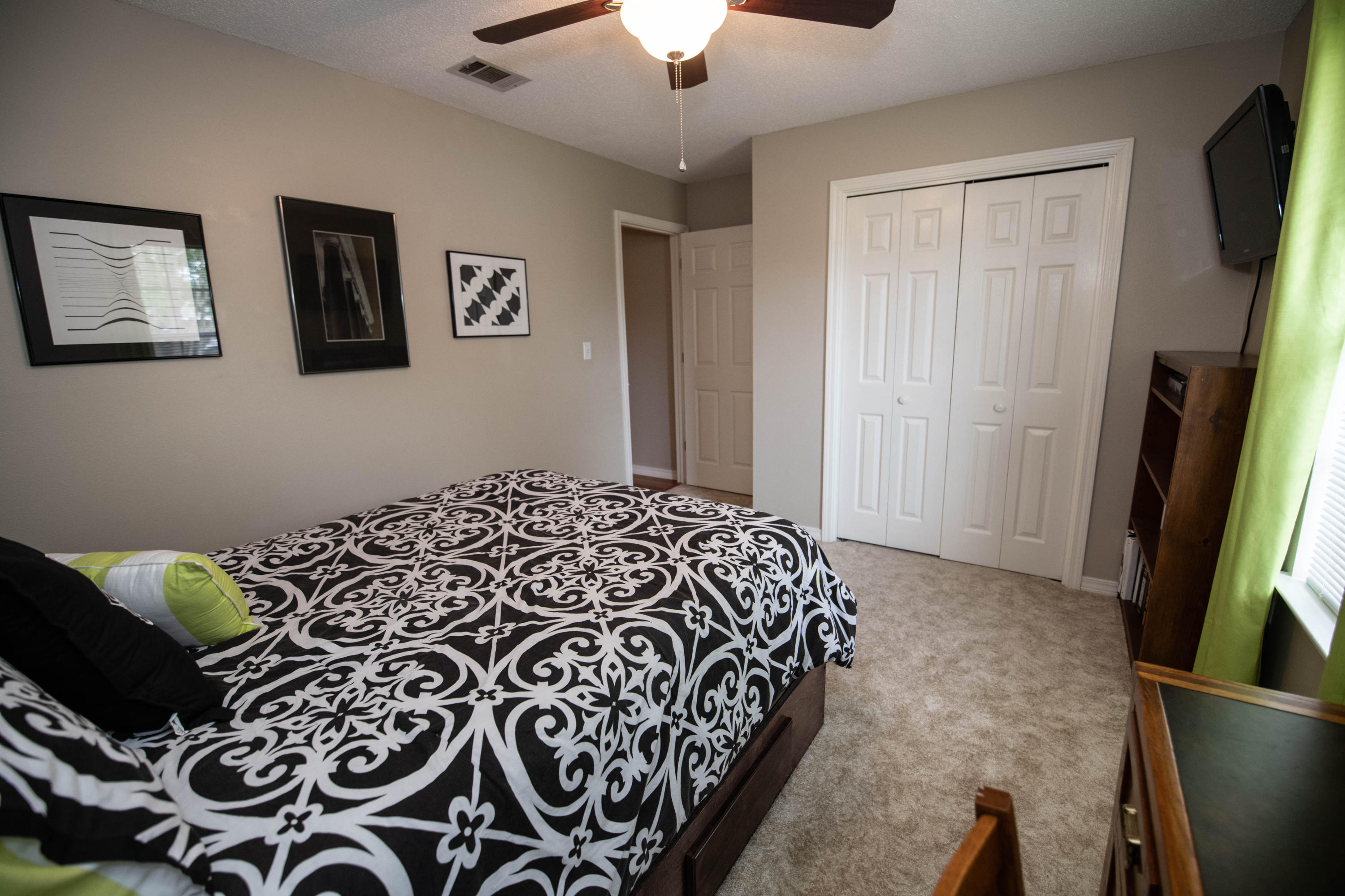 SOUTHMINSTER VILLAGE - Residential