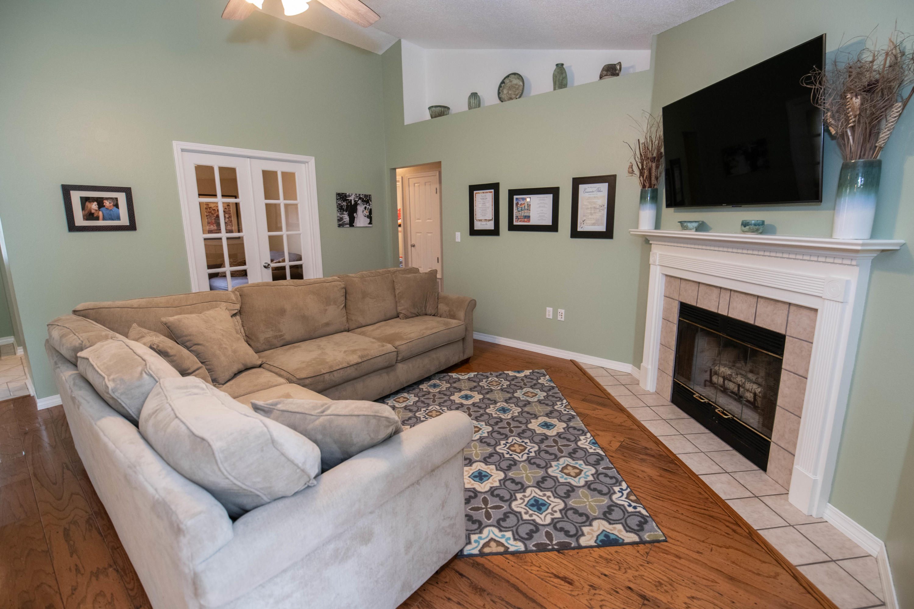 SOUTHMINSTER VILLAGE - Residential