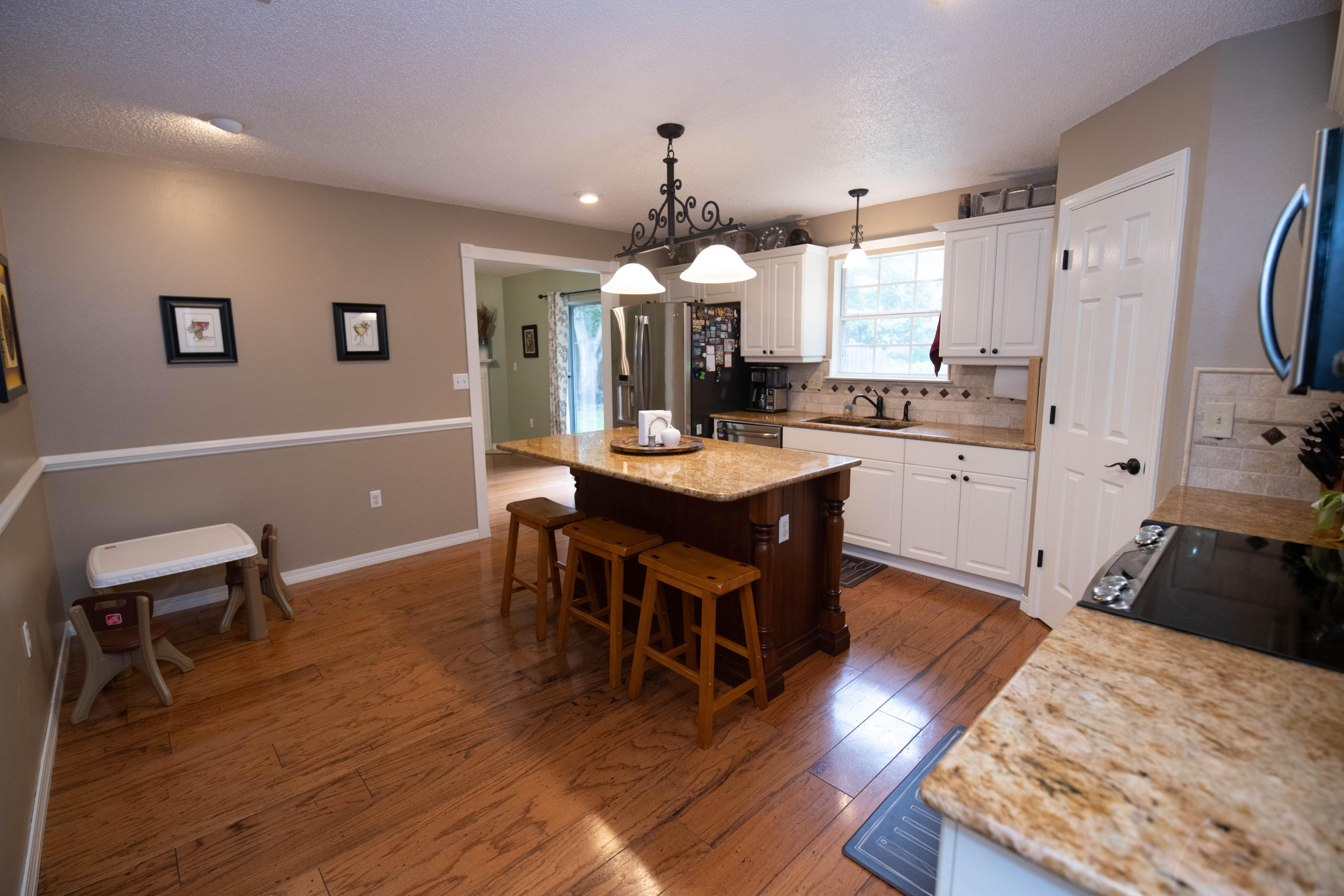 SOUTHMINSTER VILLAGE - Residential