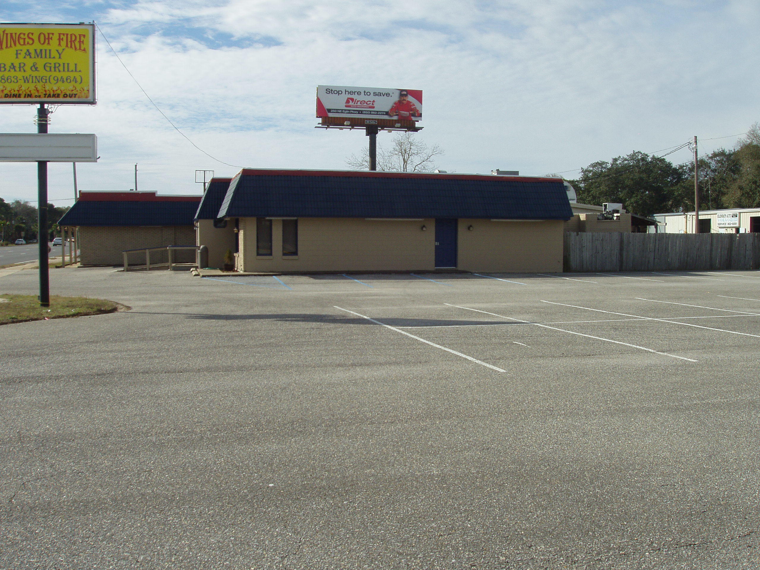 OWNER IS GOING TO DO ALOT OF REMODELING FOR ABOUT TWO MONTHS AND ASK THAT IT NOT BE SHOWN DURNING THIS TIME.High traffic count location. Was a Japanesse Resturant for over 25 years. Has some equipment . Close to Air Forces bases, beaches, large neighborhood backing up location. Great demographic.