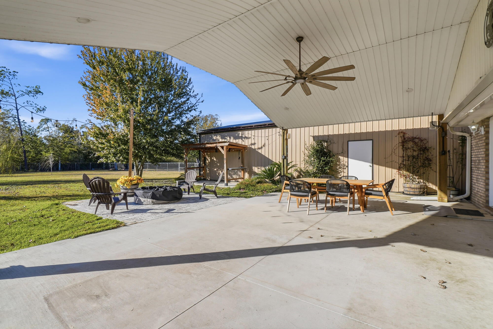 Kirkland Manor - Residential