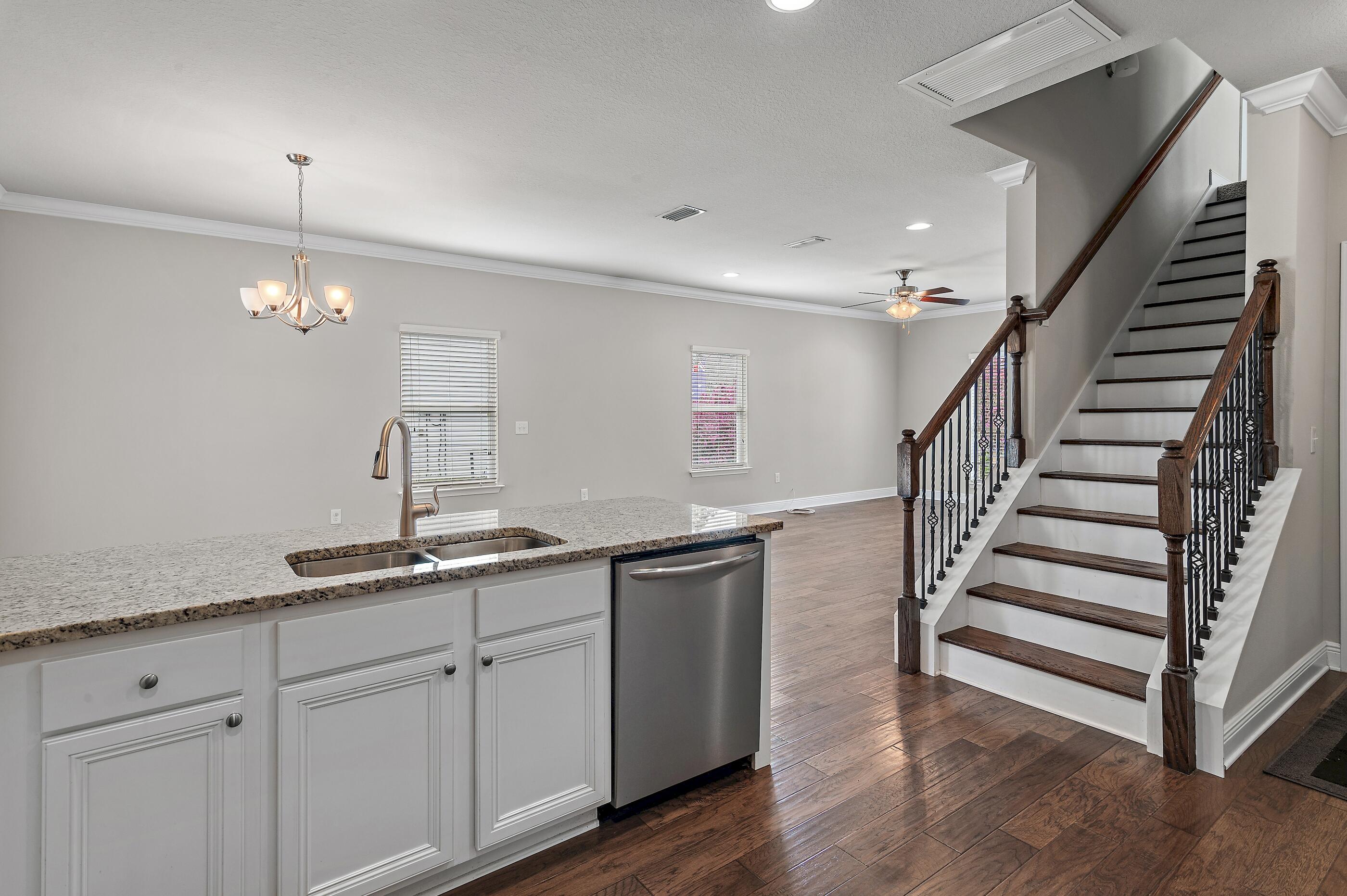 EAGLE BAY - Residential Lease