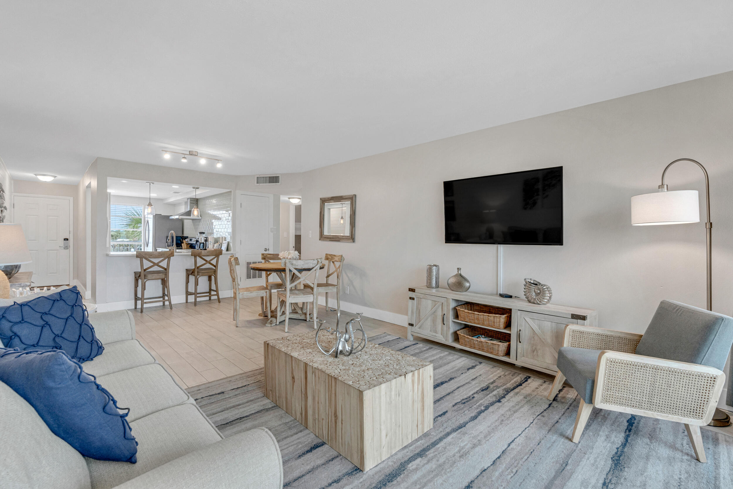 SILVER DUNES CONDO - Residential