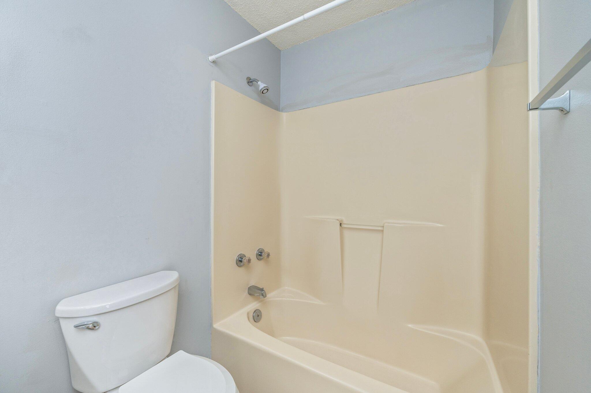 CARDINAL ESTATES - Residential Lease