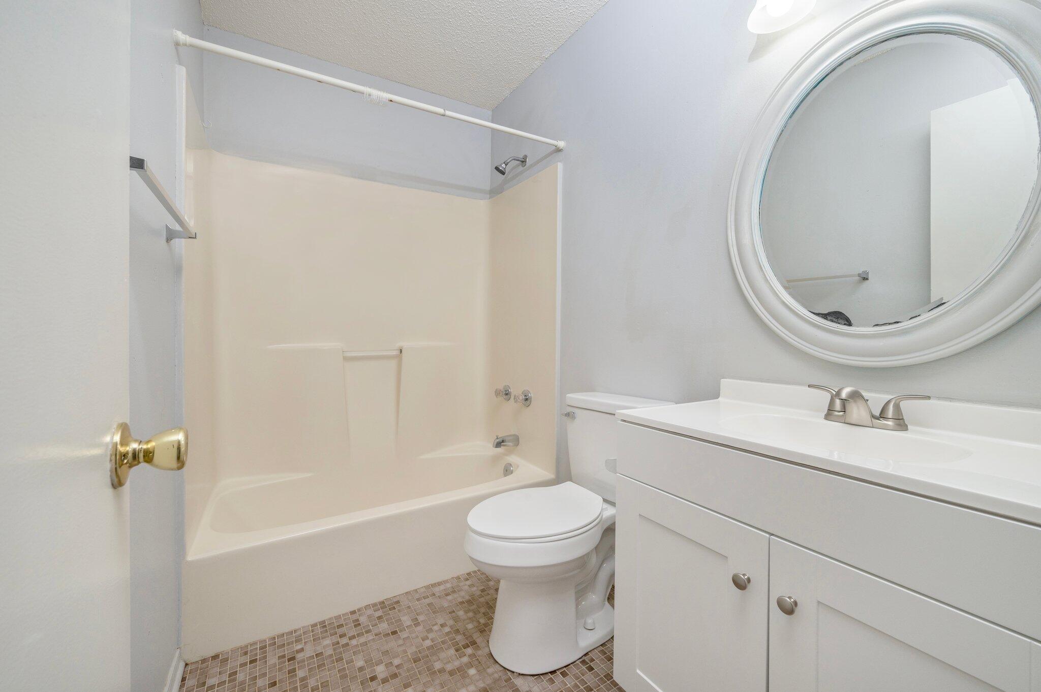 CARDINAL ESTATES - Residential Lease