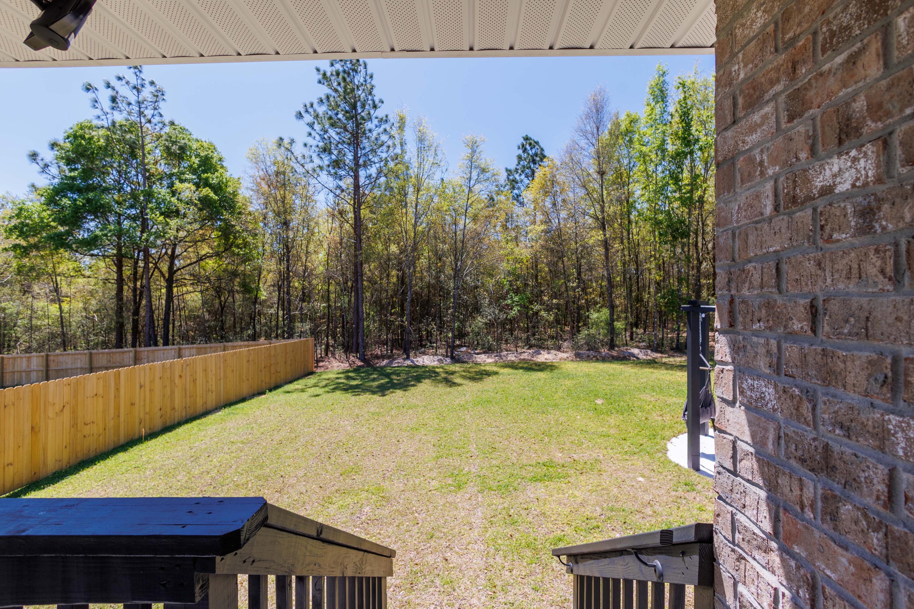 LAKERIDGE EST - Residential