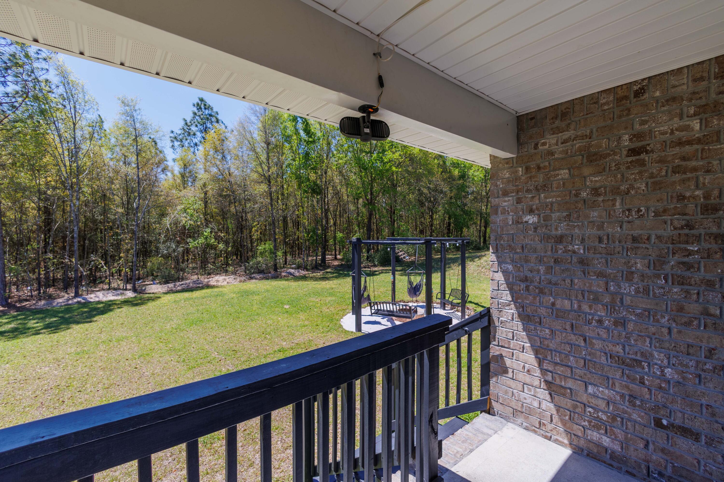 LAKERIDGE EST - Residential