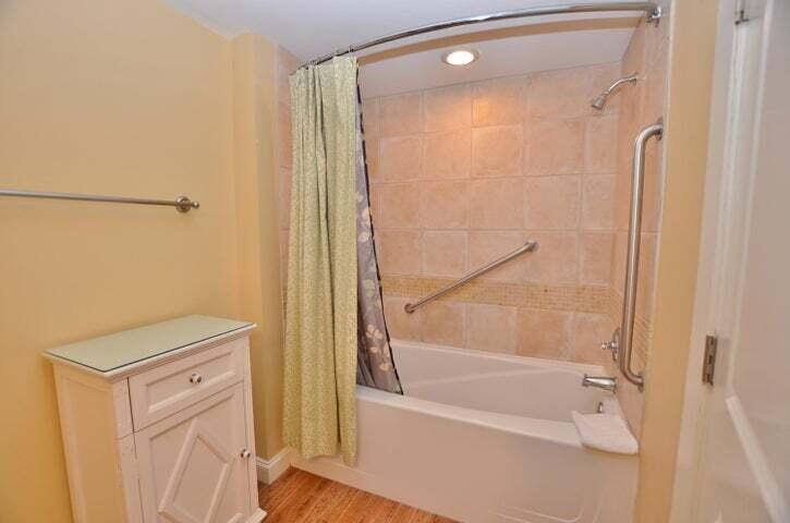 GRAND SANDESTIN THE - Residential Lease